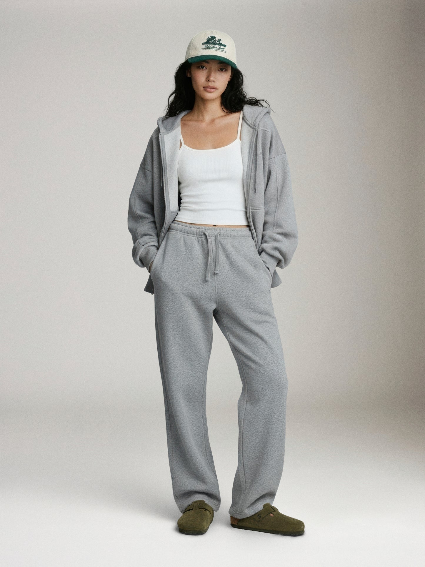 PGD - Daniella Everyday Fleece Straight Leg Sweatpant - Medium Heather Grey