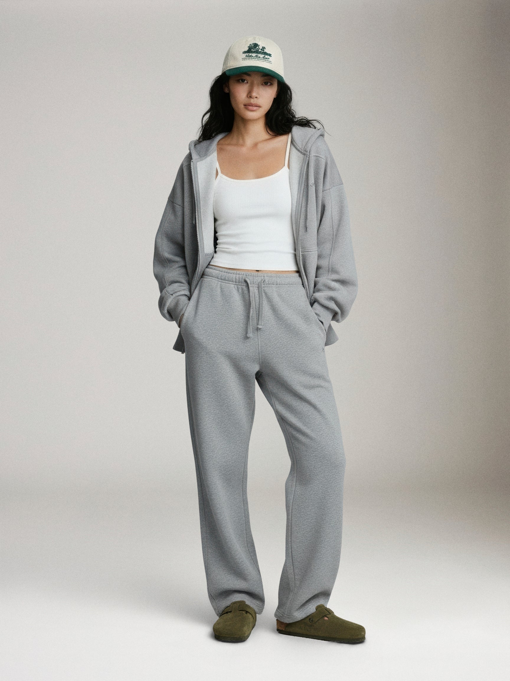 PGD - Daniella Everyday Fleece Straight Leg Sweatpant - Medium Heather Grey