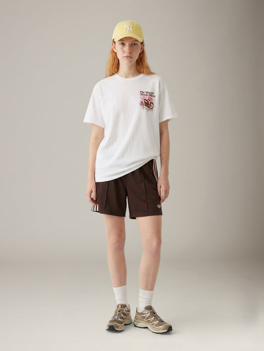 SWEET CLAIRE - The World Needs More Cowgirls T-Shirt - 