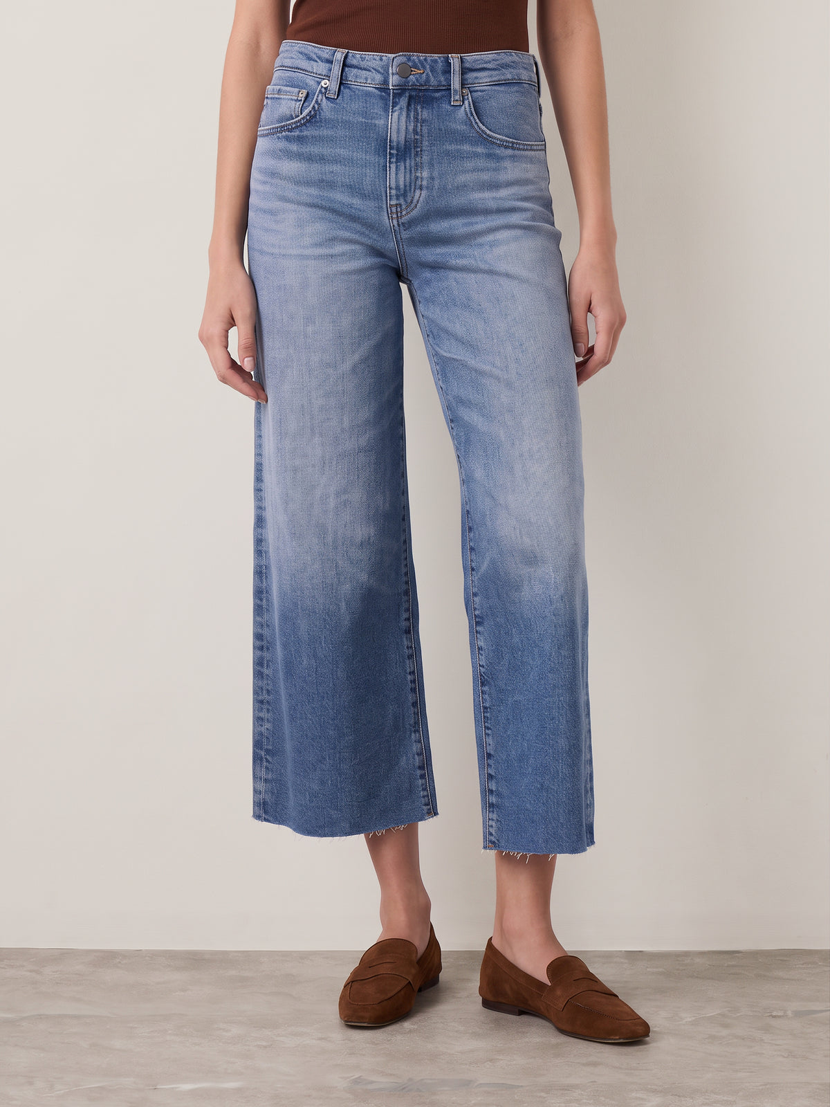 AG - Saige Wide Leg Cropped Jeans - 