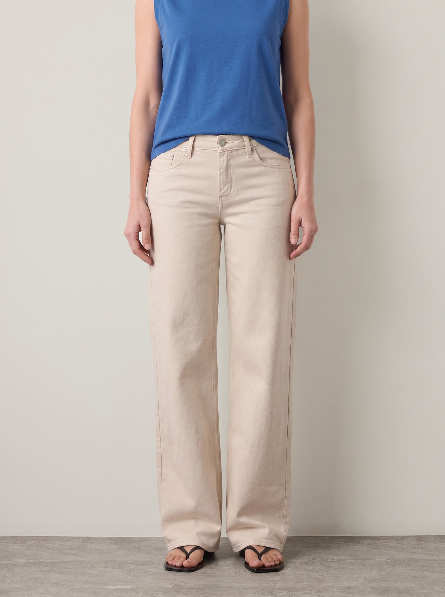 Low Loose Jeans