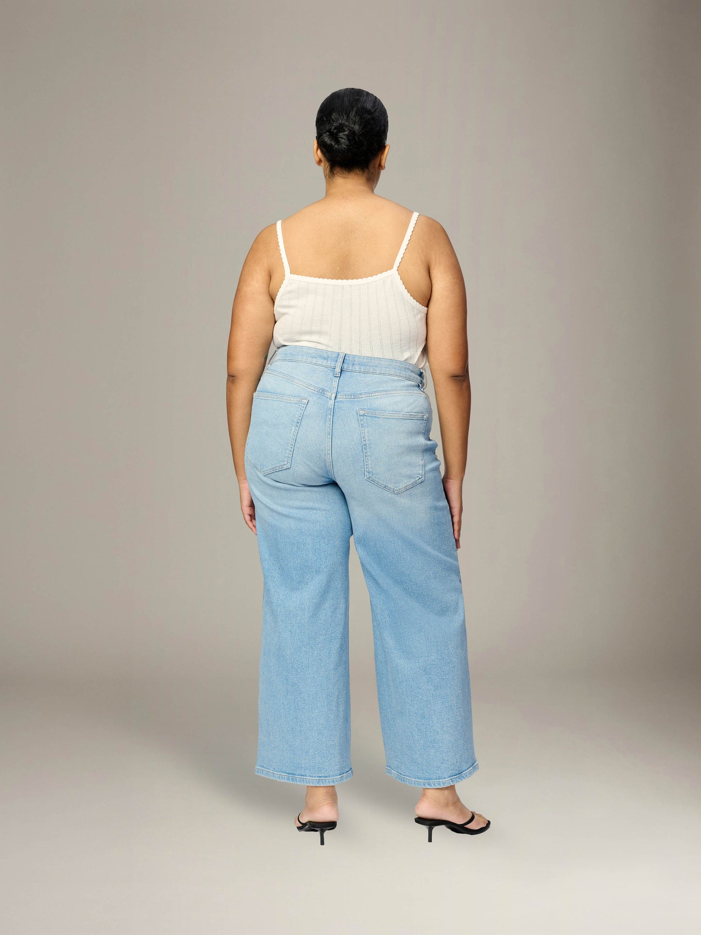 WARP & WEFT - ICN Crop Wide Leg Jeans - Extended Sizing - 