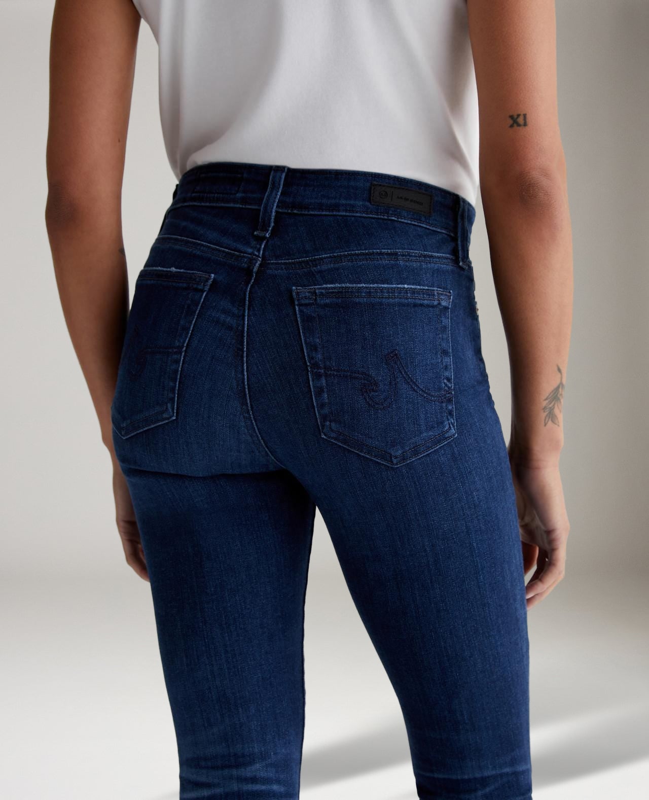 Mari Mid Rise Straight - 5 Years Blue Essence