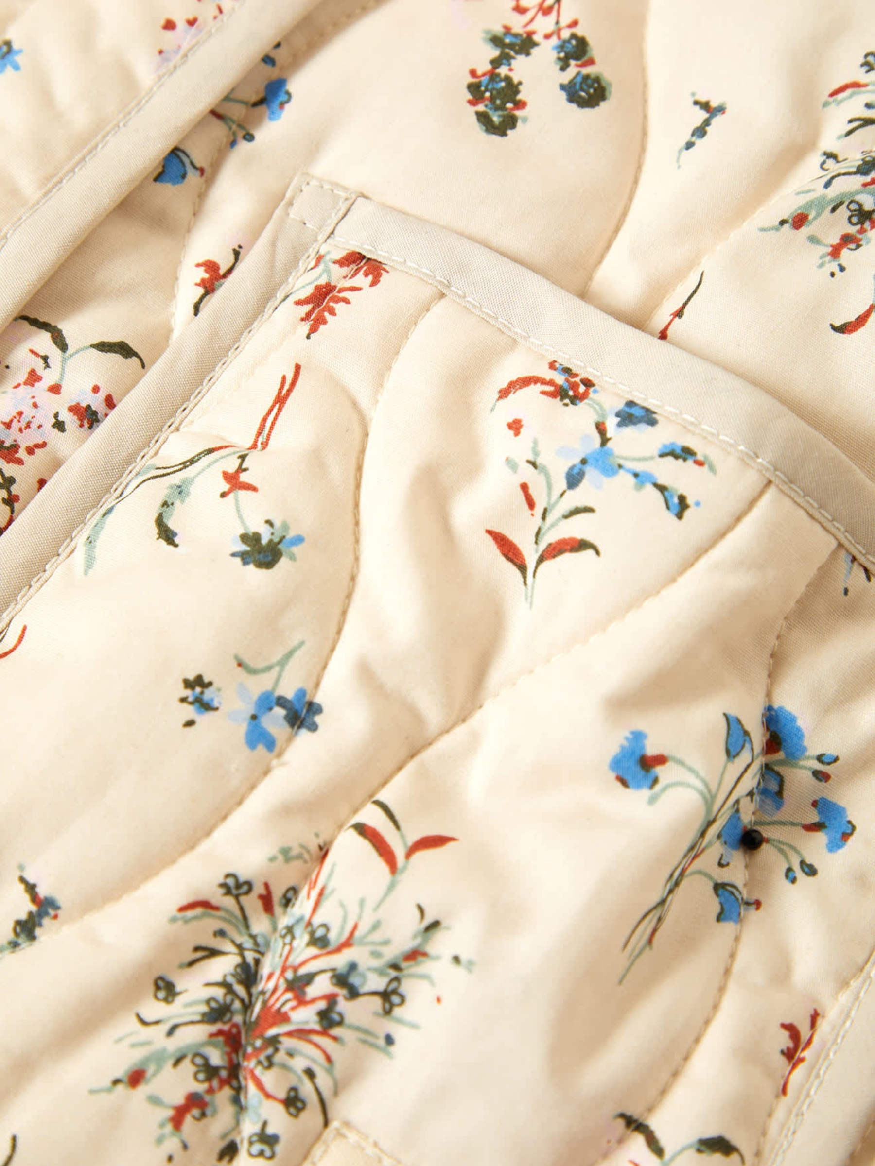 BRIXTON-Field Floral Quilted Vest-Whitecap/Hazelnut/Ditsy Floral