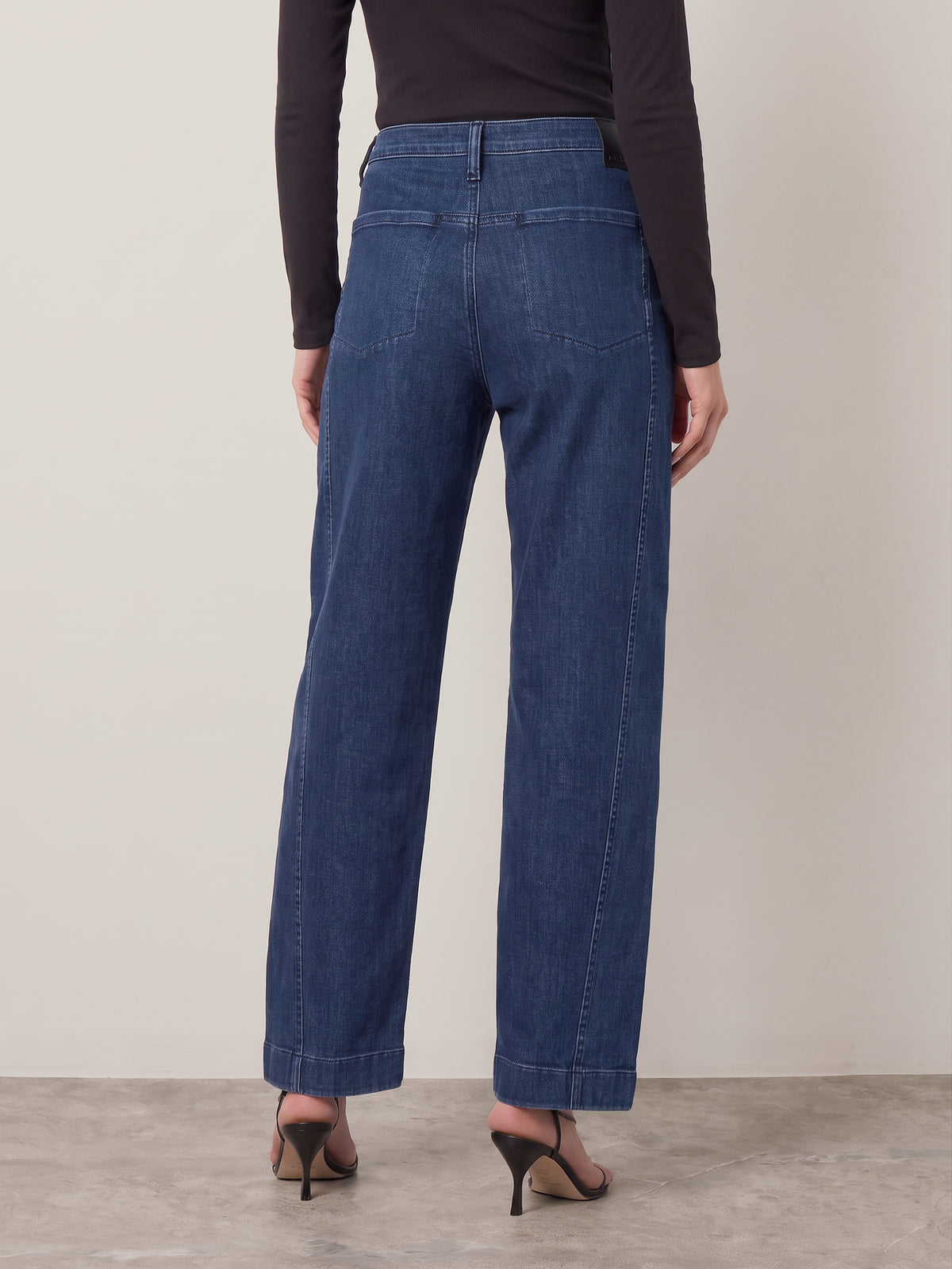 DUER - Performance Denim+ Barrel Jeans - 