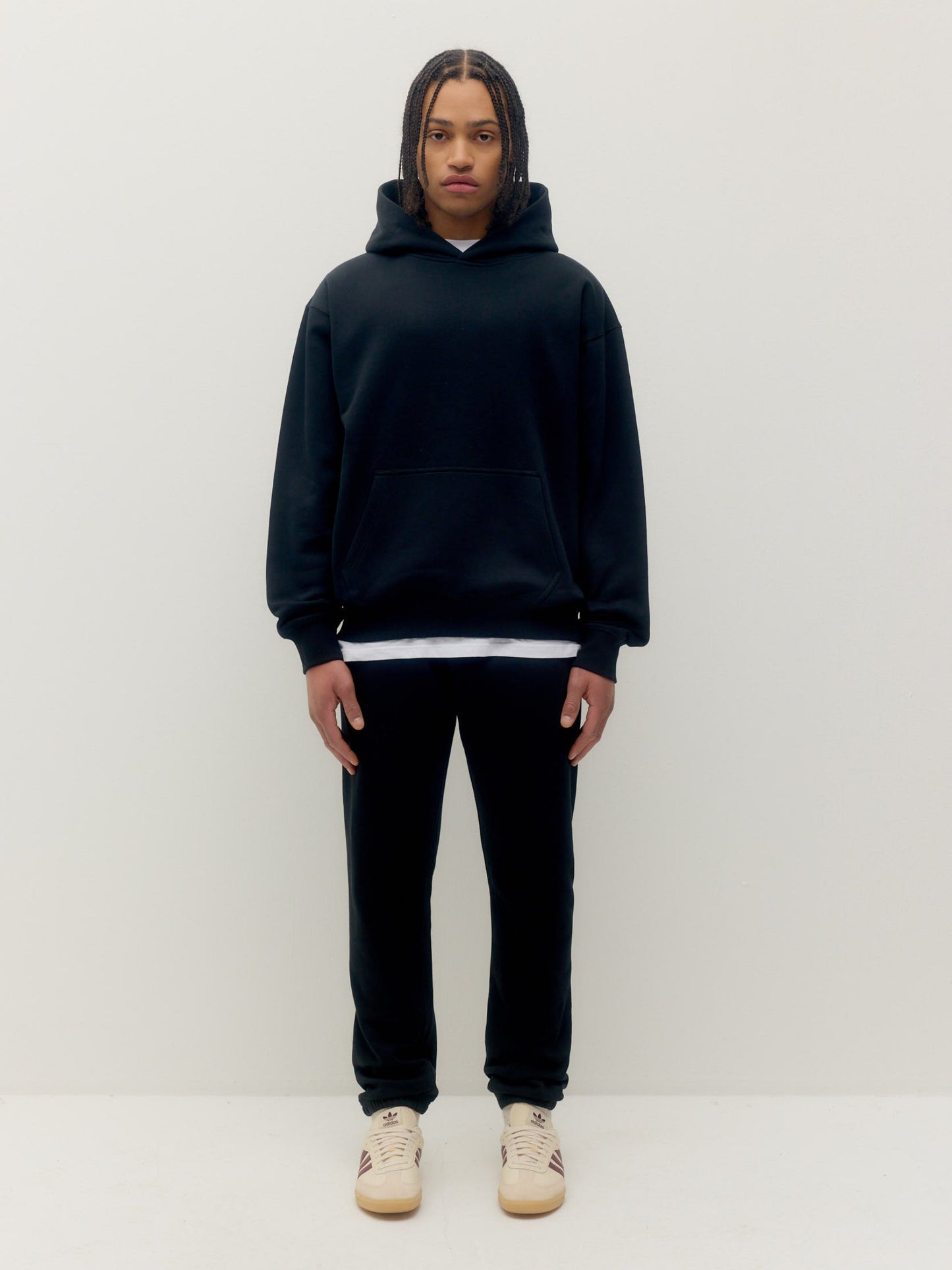 EAZY GARMENTS - Essential Hoodie - Black