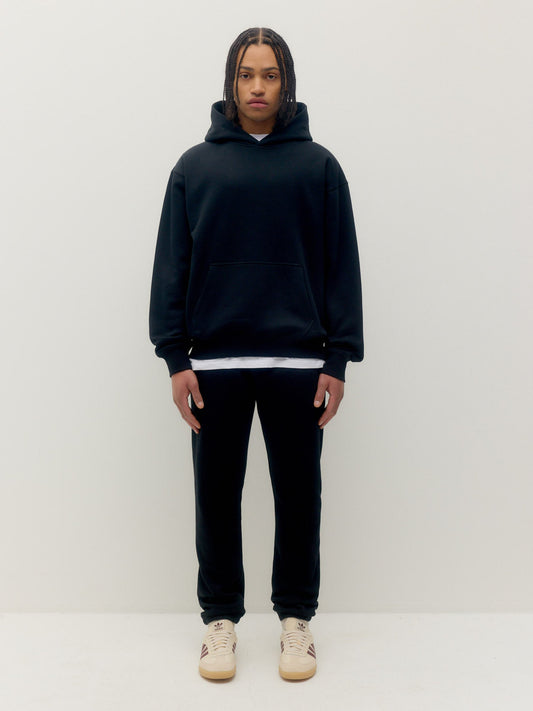 EAZY GARMENTS - Essential Hoodie - Black