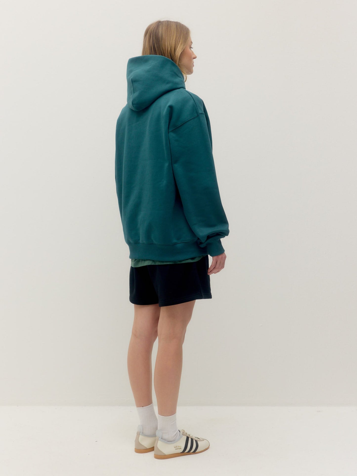 EAZY GARMENTS - Essential Hoodie - 