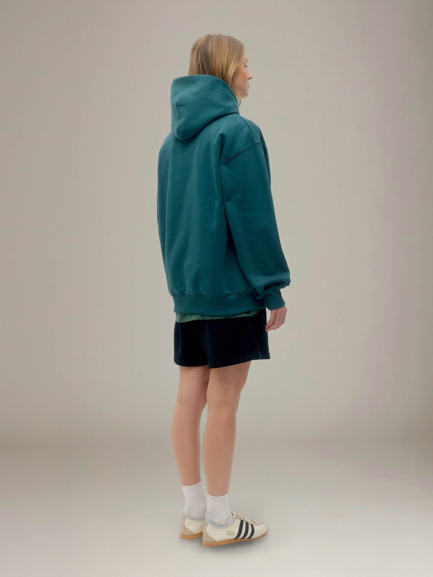 EAZY GARMENTS - Essential Hoodie - 
