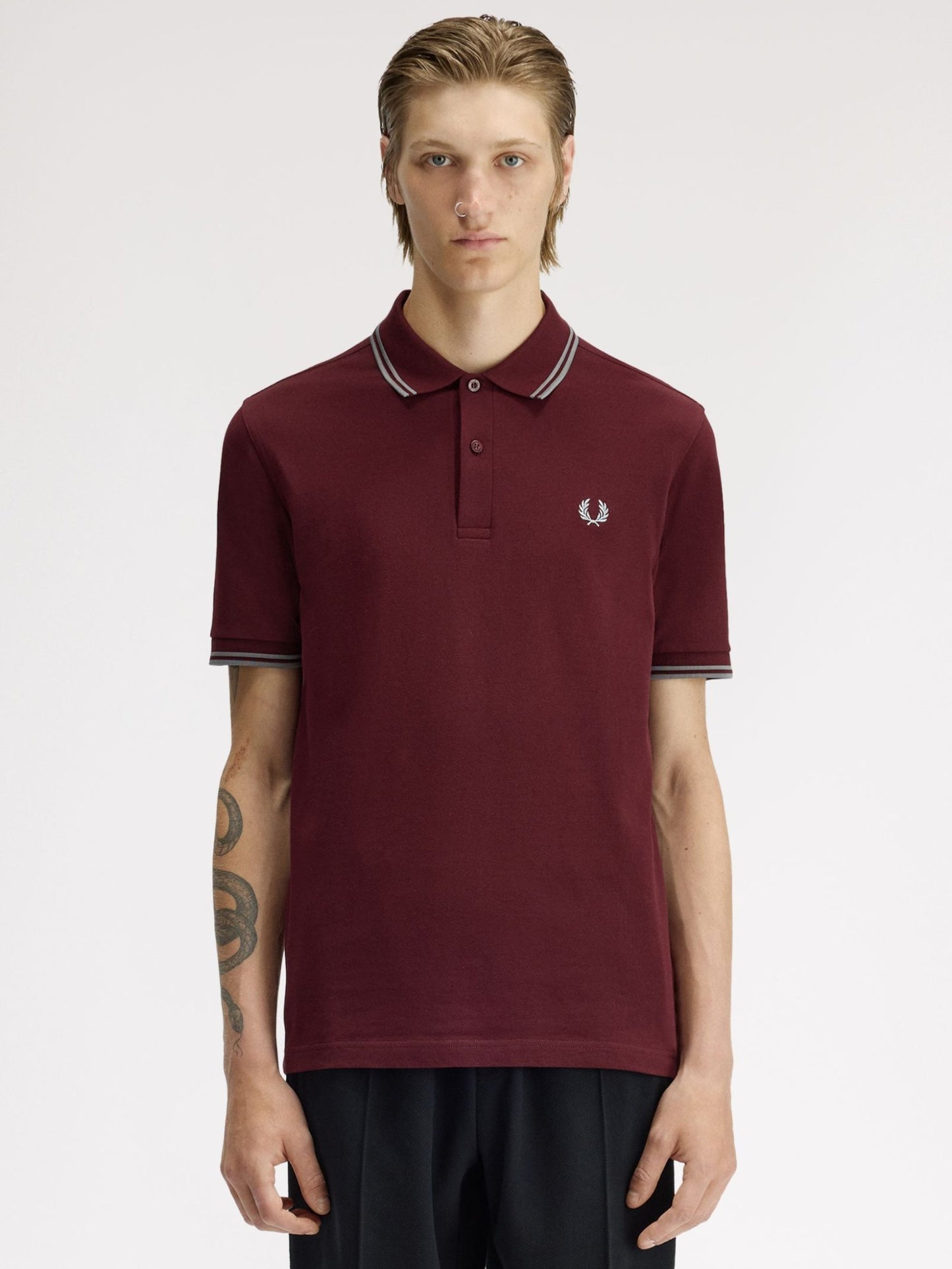 FRED PERRY - Twin Tipped Shirt - Oxblood / Stockport Blue