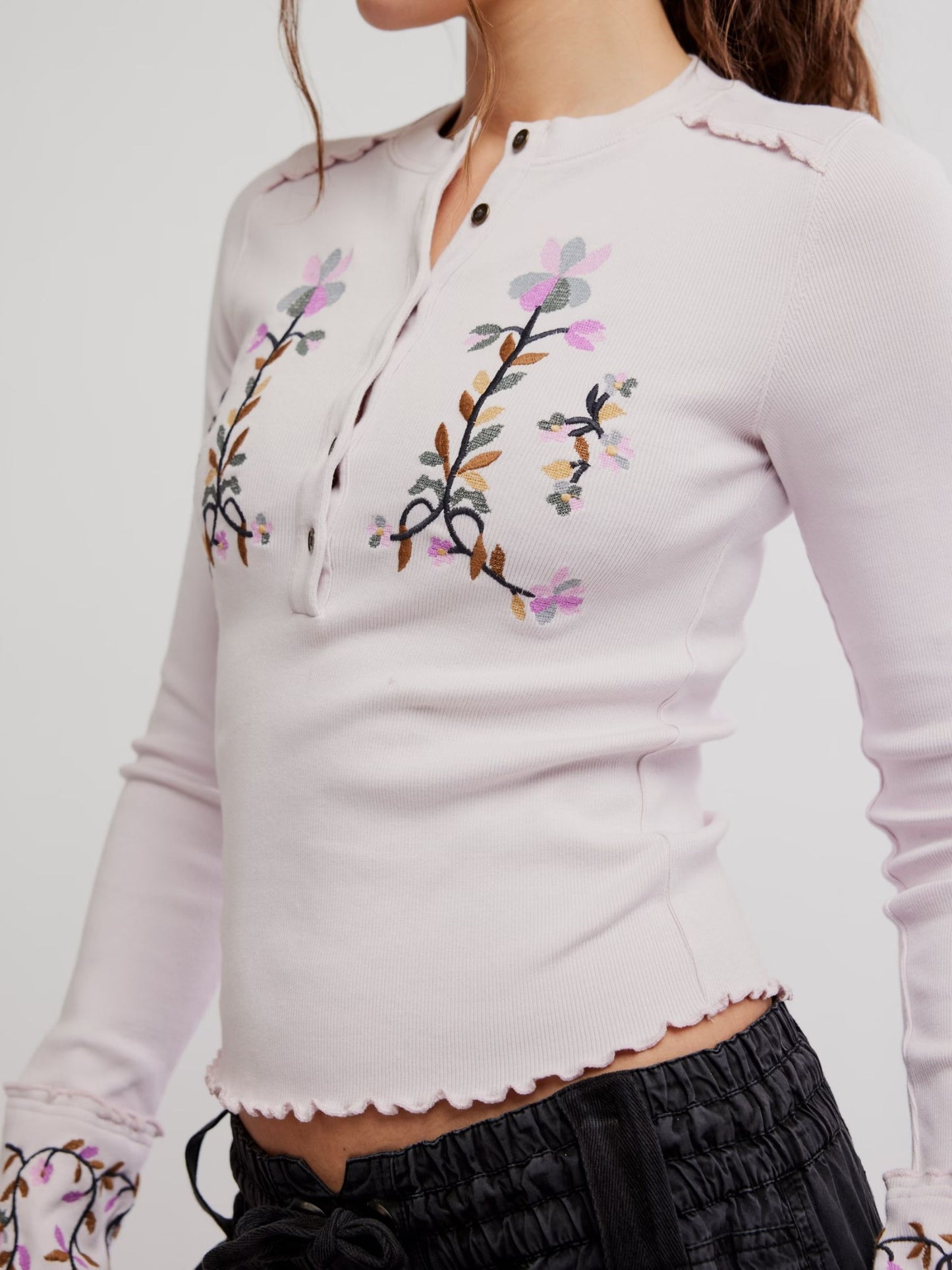 FREE PEOPLE - Fleur Embroidered Longsleeve Henley Top - 