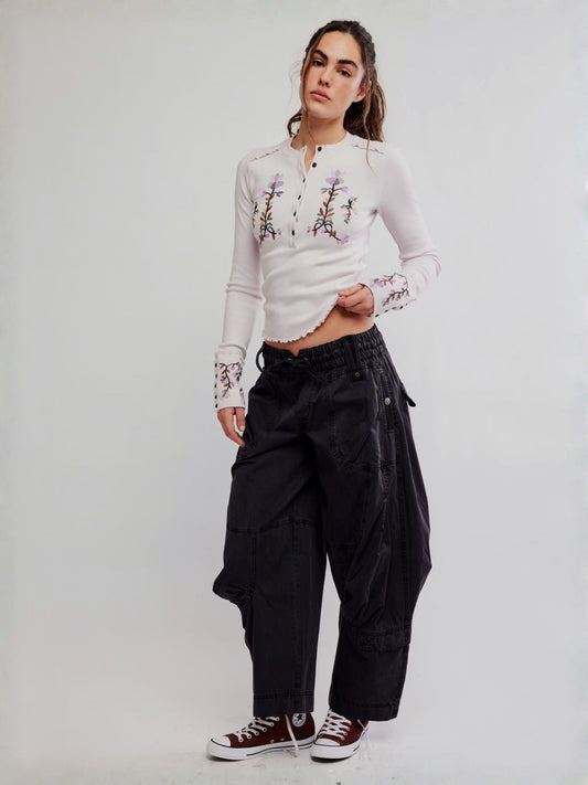 FREE PEOPLE - Fleur Embroidered Longsleeve Henley Top - 
