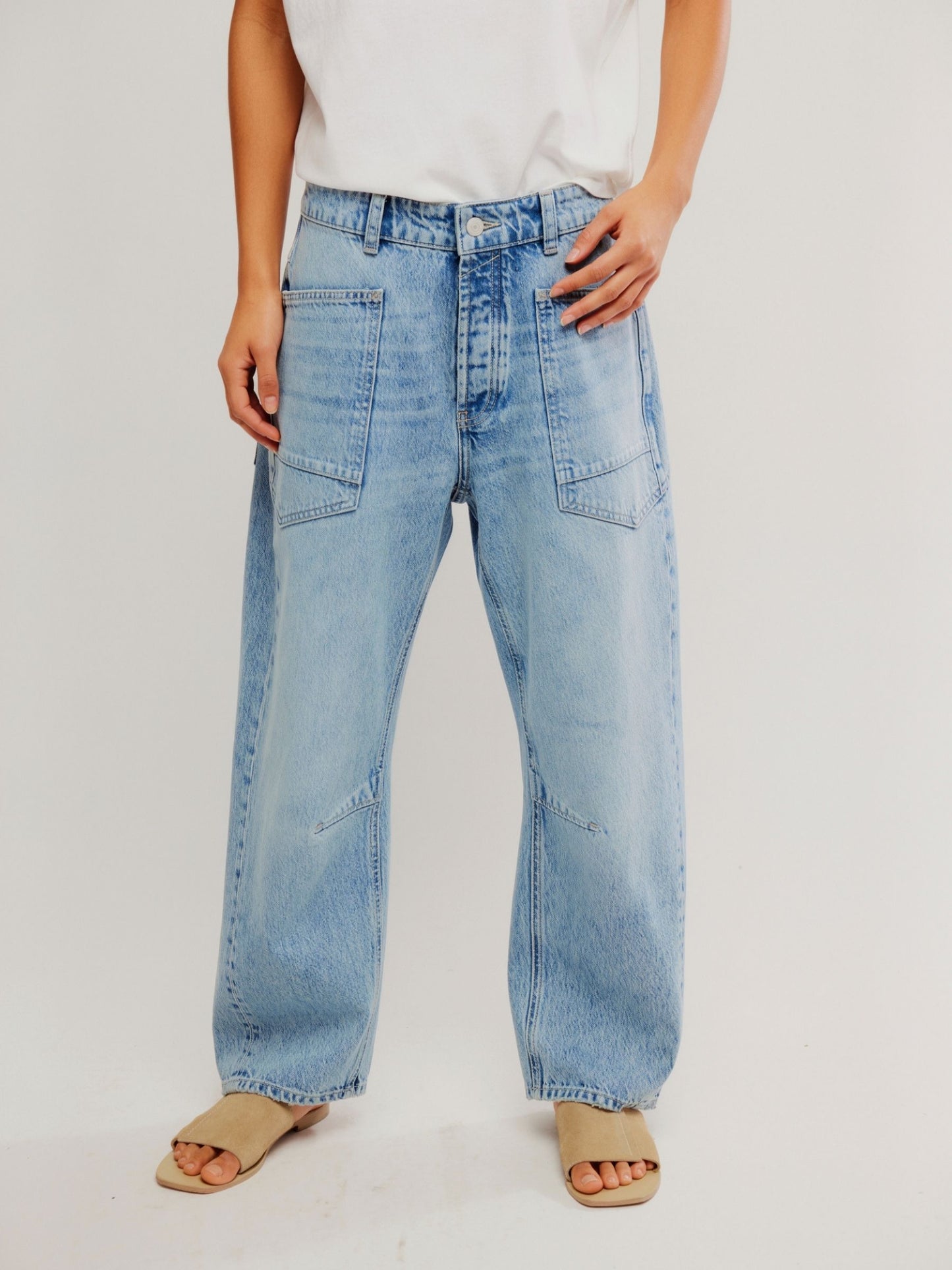 FREE PEOPLE - Moxie Minimalist Barrel Jeans - 