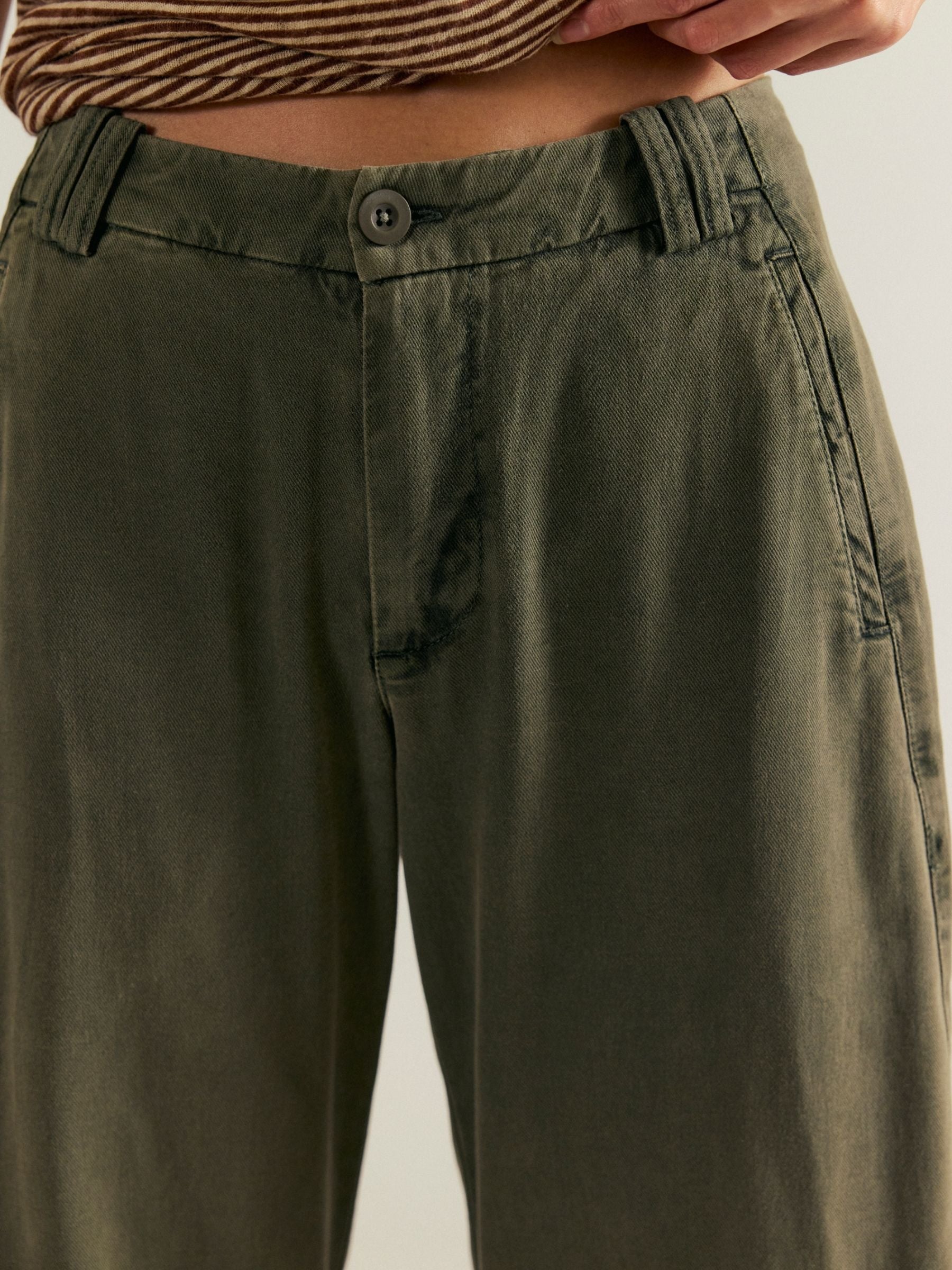 FREE PEOPLE - Spotlight Washed Chino Trousers - 