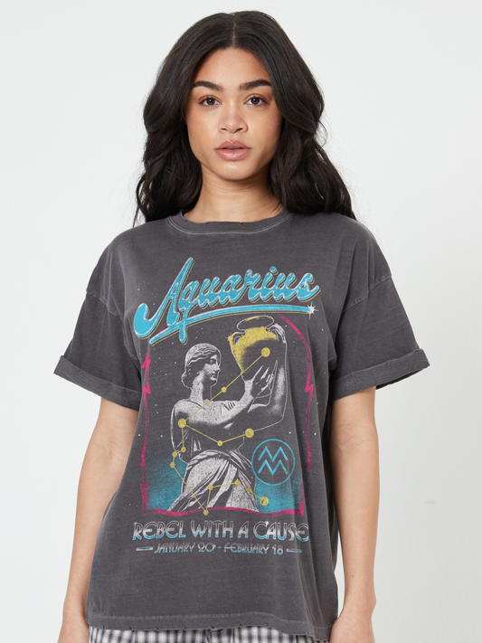 GIRL DANGEROUS-Aquarius Boyfriend Tee-Vintage Black