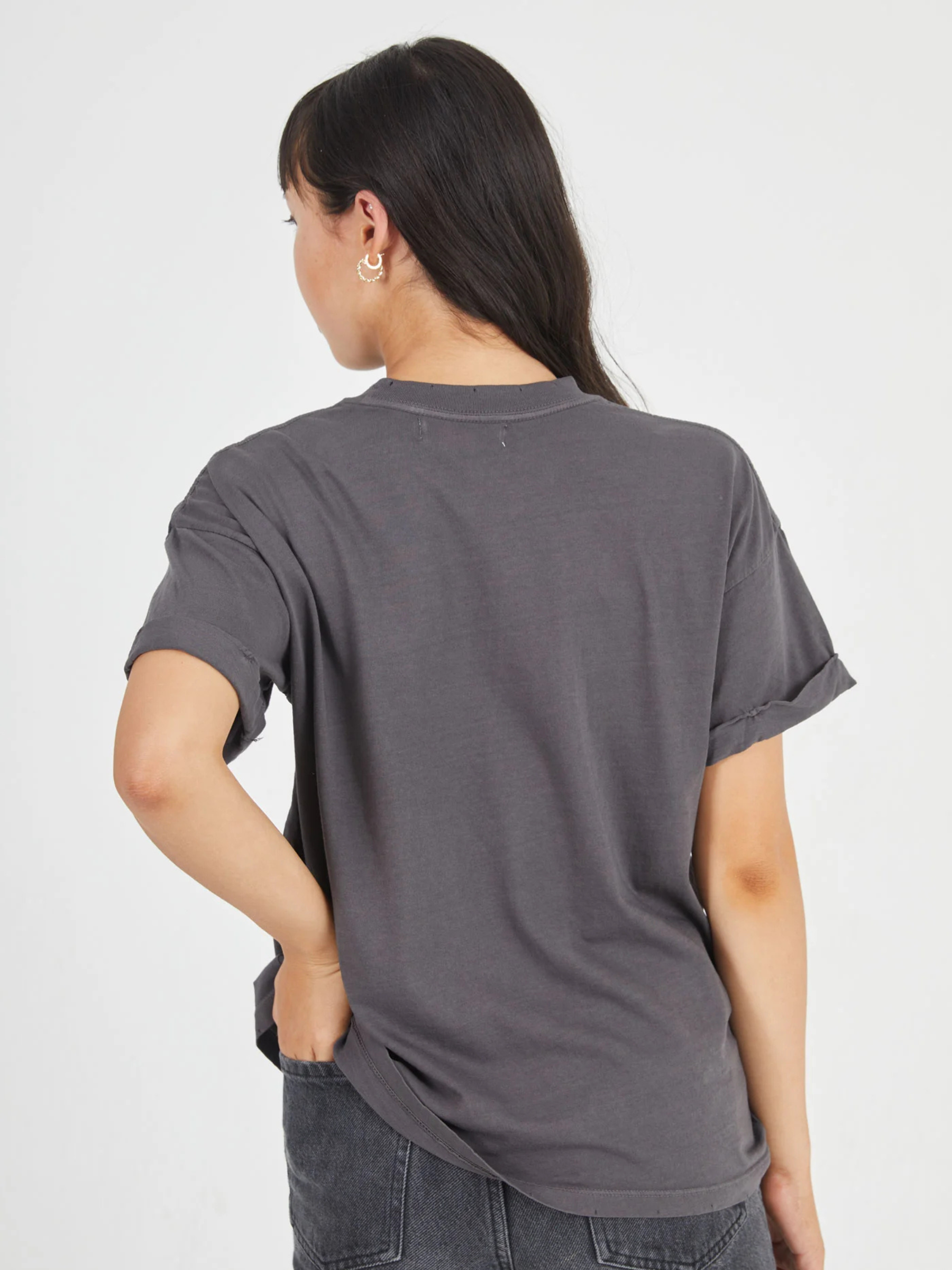 GIRL DANGEROUS-Capricorn Boyfriend Tee-Vintage Black