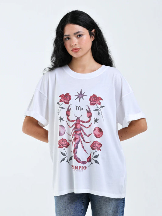 GIRL DANGEROUS - Scorpio Zodiac Boyfriend T-Shirt - 