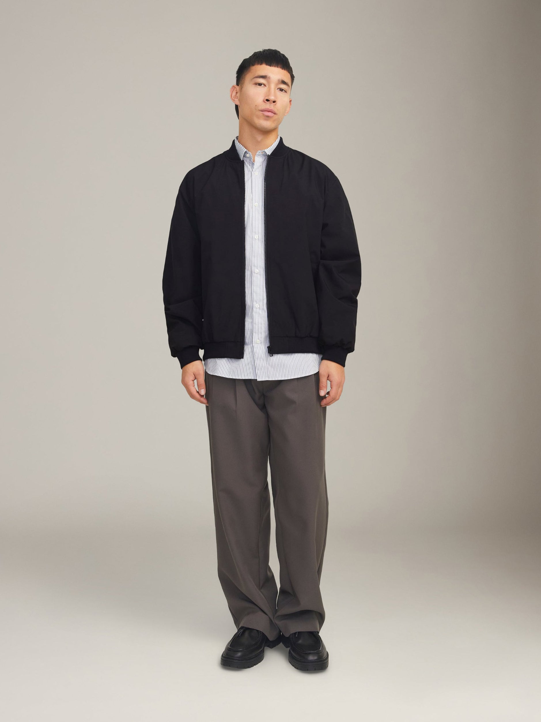 JACK & JONES - Charge Bomber Jacket - 