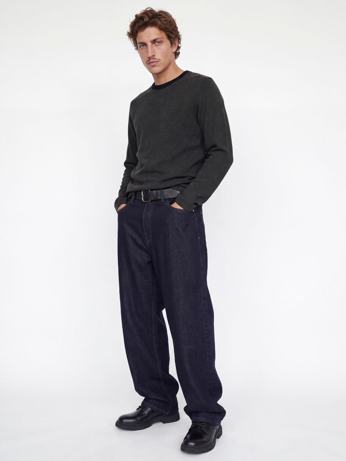 Theo Longsleeve T-Shirt