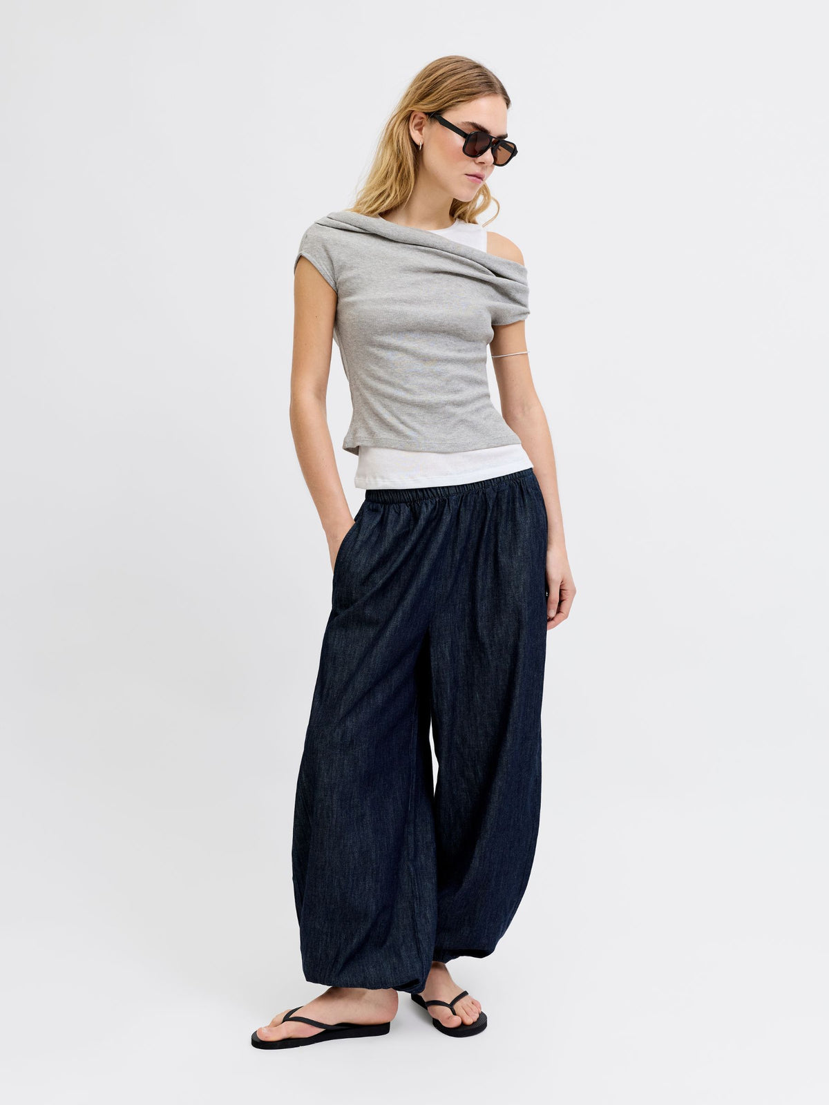 Henna Off-Shoulder Top