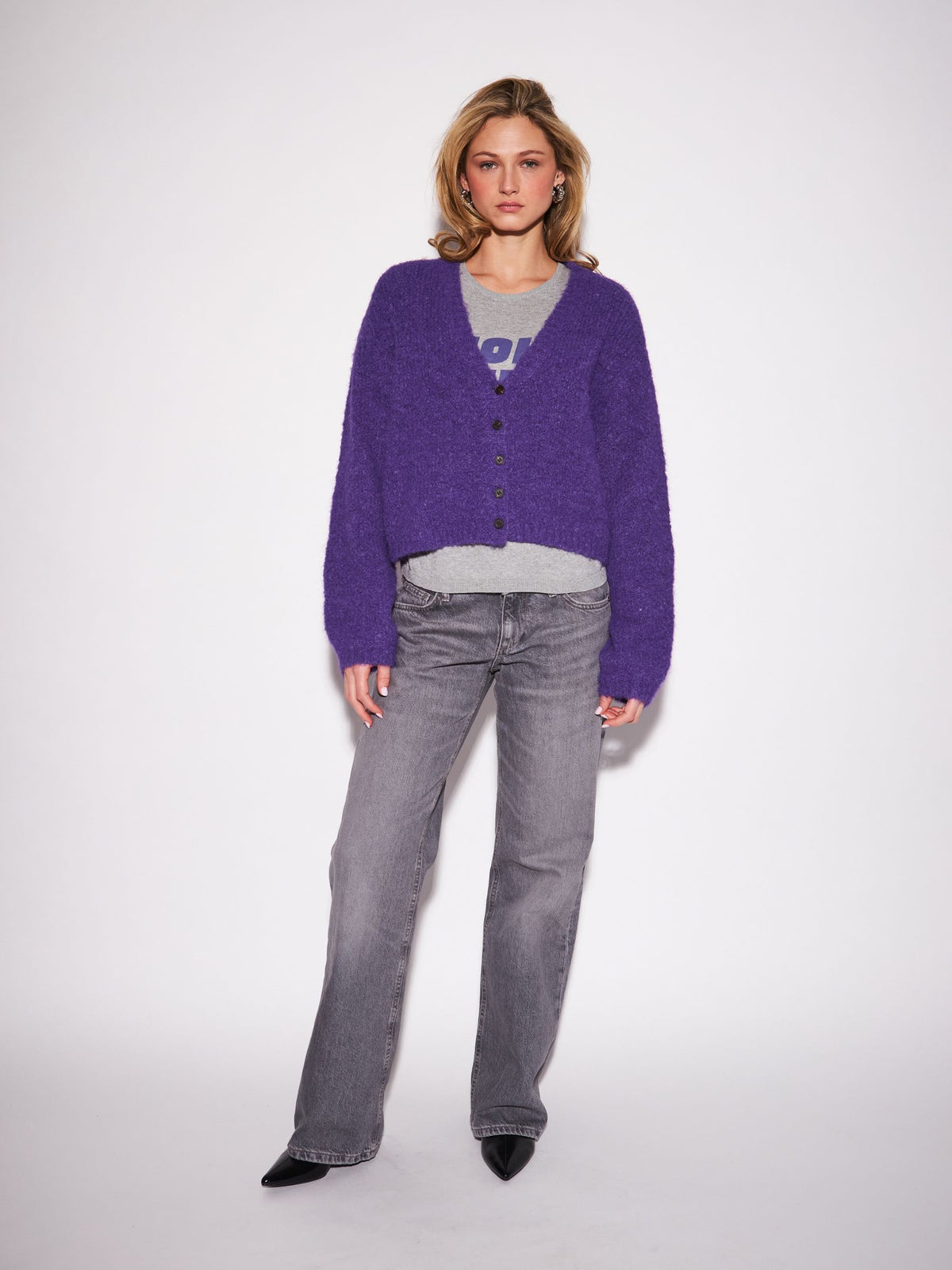 JOHN & JENN - Angie V-neck Cardigan - 