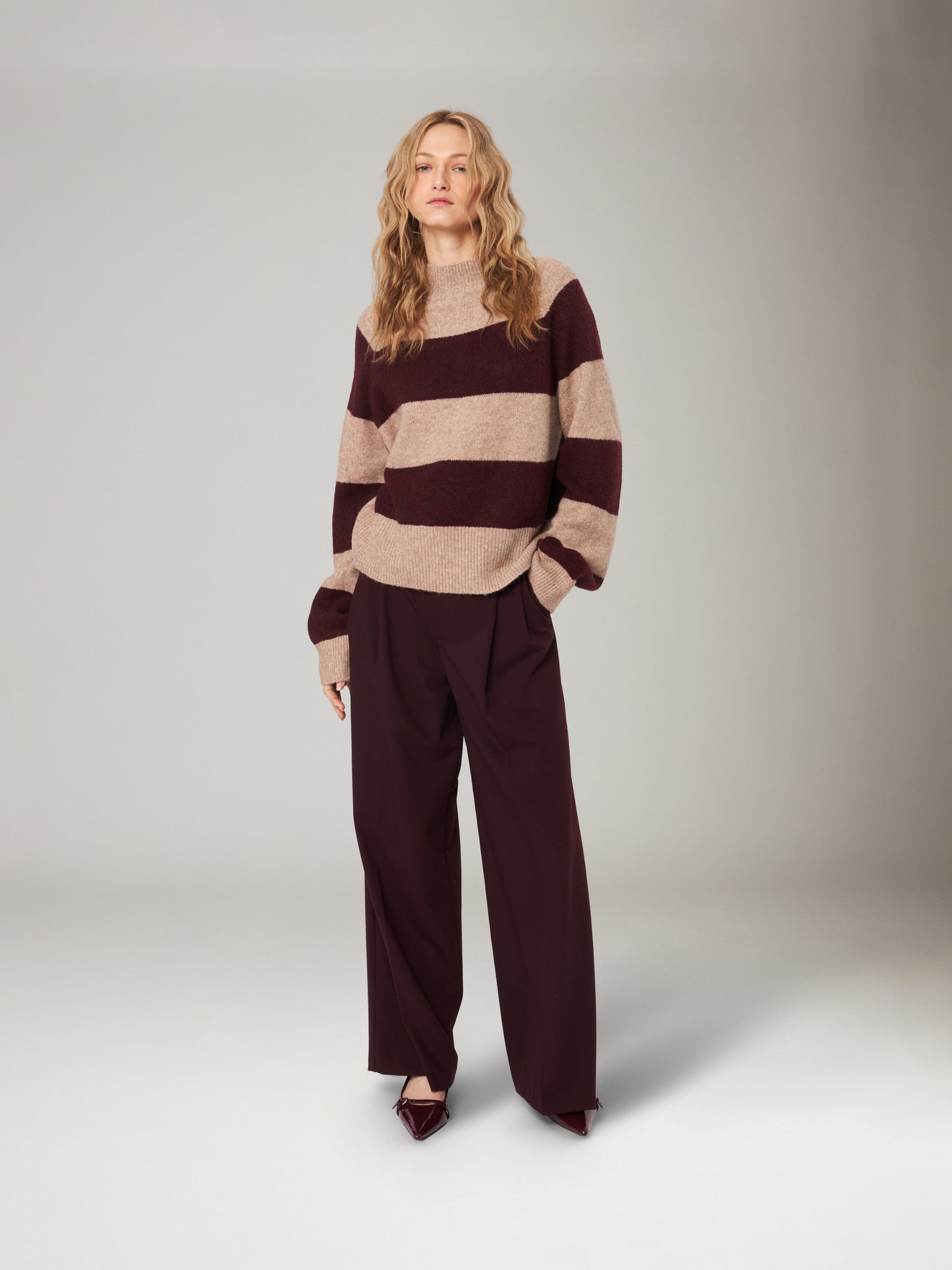 JOHN & JENN - Edison Stripe Crewneck Pullover Sweater - 