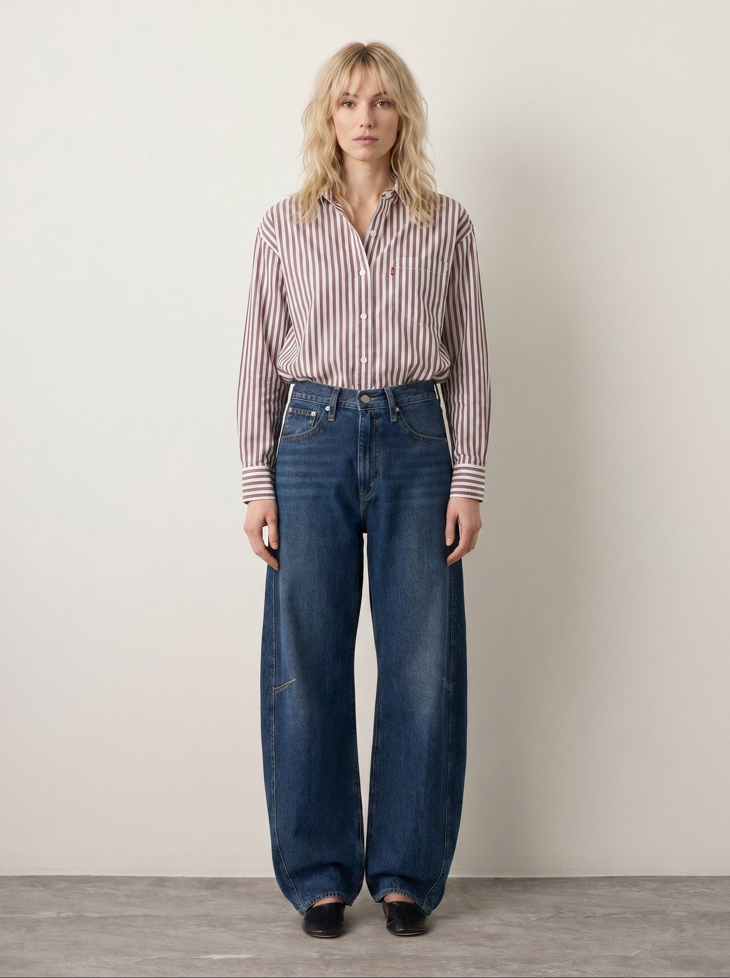 LEVI'S - Cinch Barrel Leg Jeans - 
