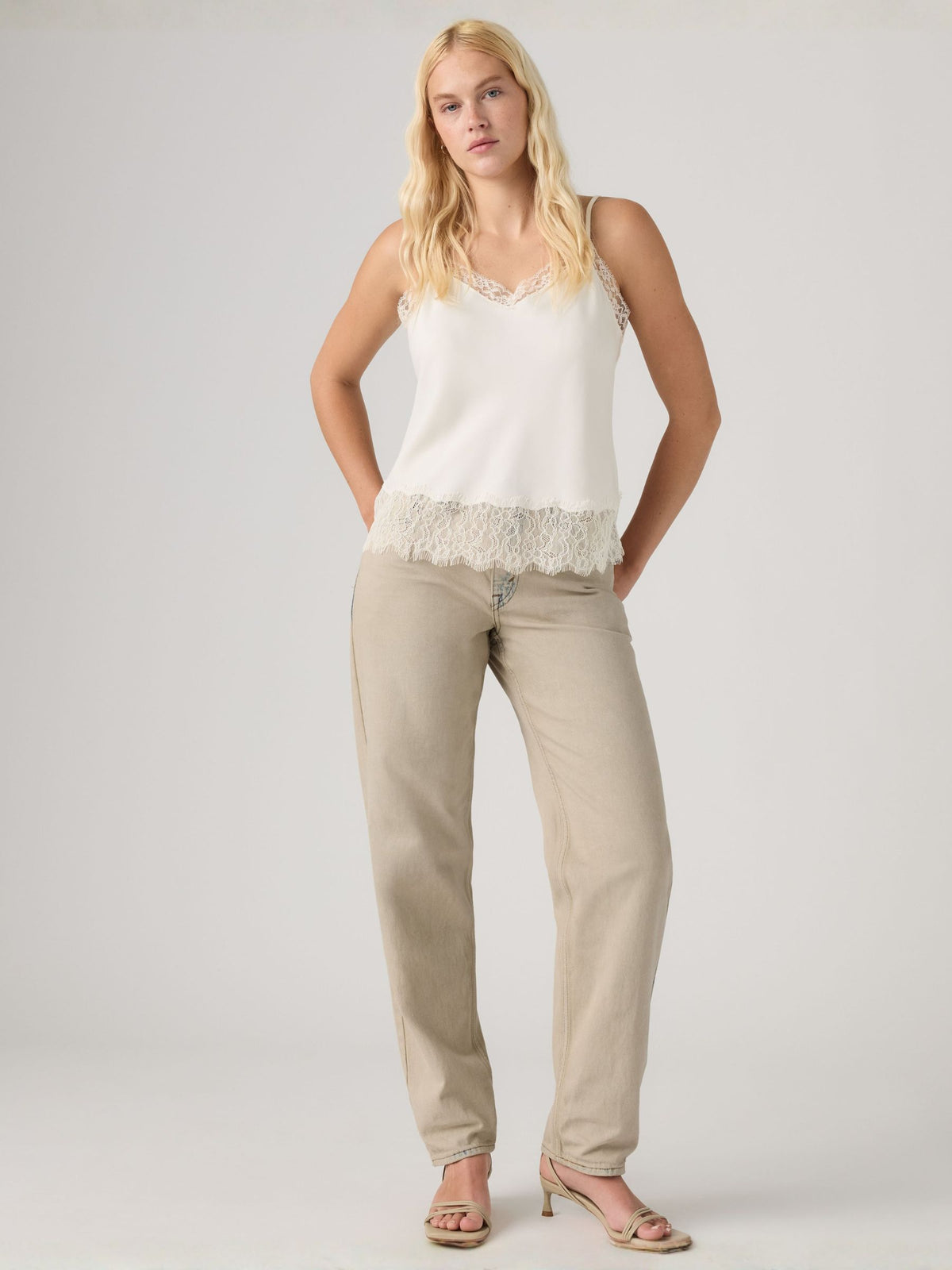 Loose Taper Jeans