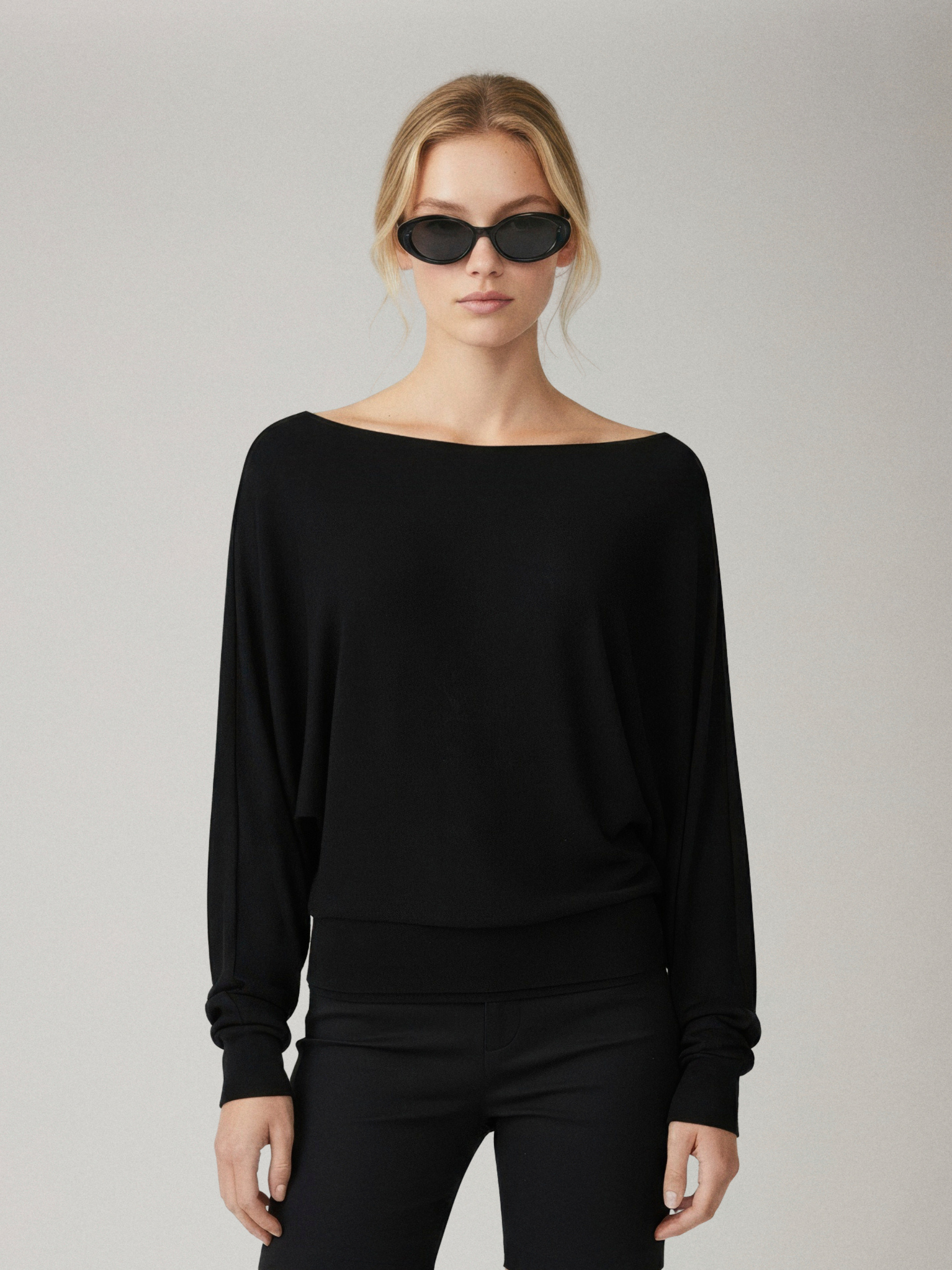 LOVEFINN - Crepe Hachi Boat Neck Top - 