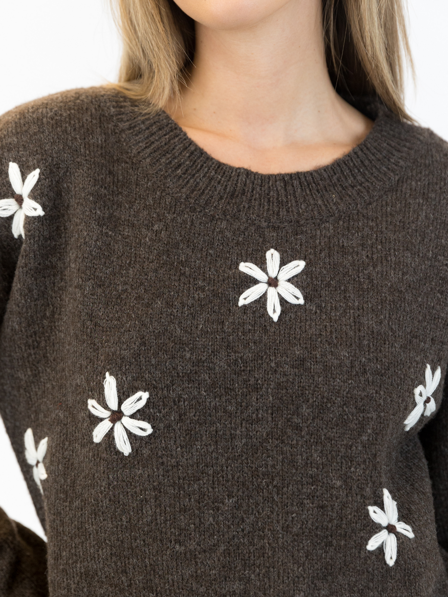 LYLA + LUXE - Aiden Daisy Crewneck Sweater - 