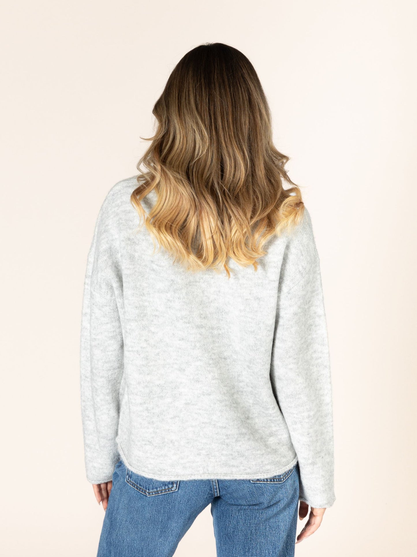 LYLA + LUXE - Aiden Daisy Crewneck Sweater - 