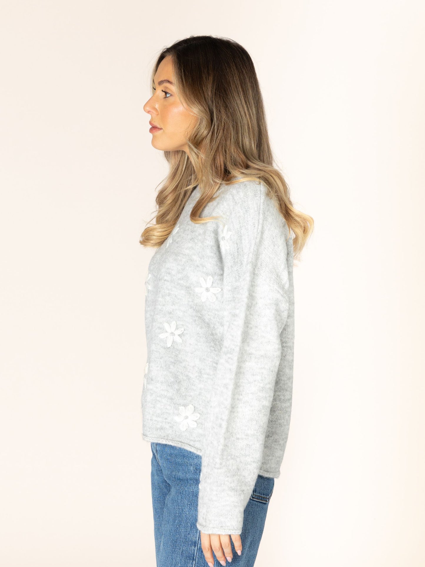 LYLA + LUXE - Aiden Daisy Crewneck Sweater - 