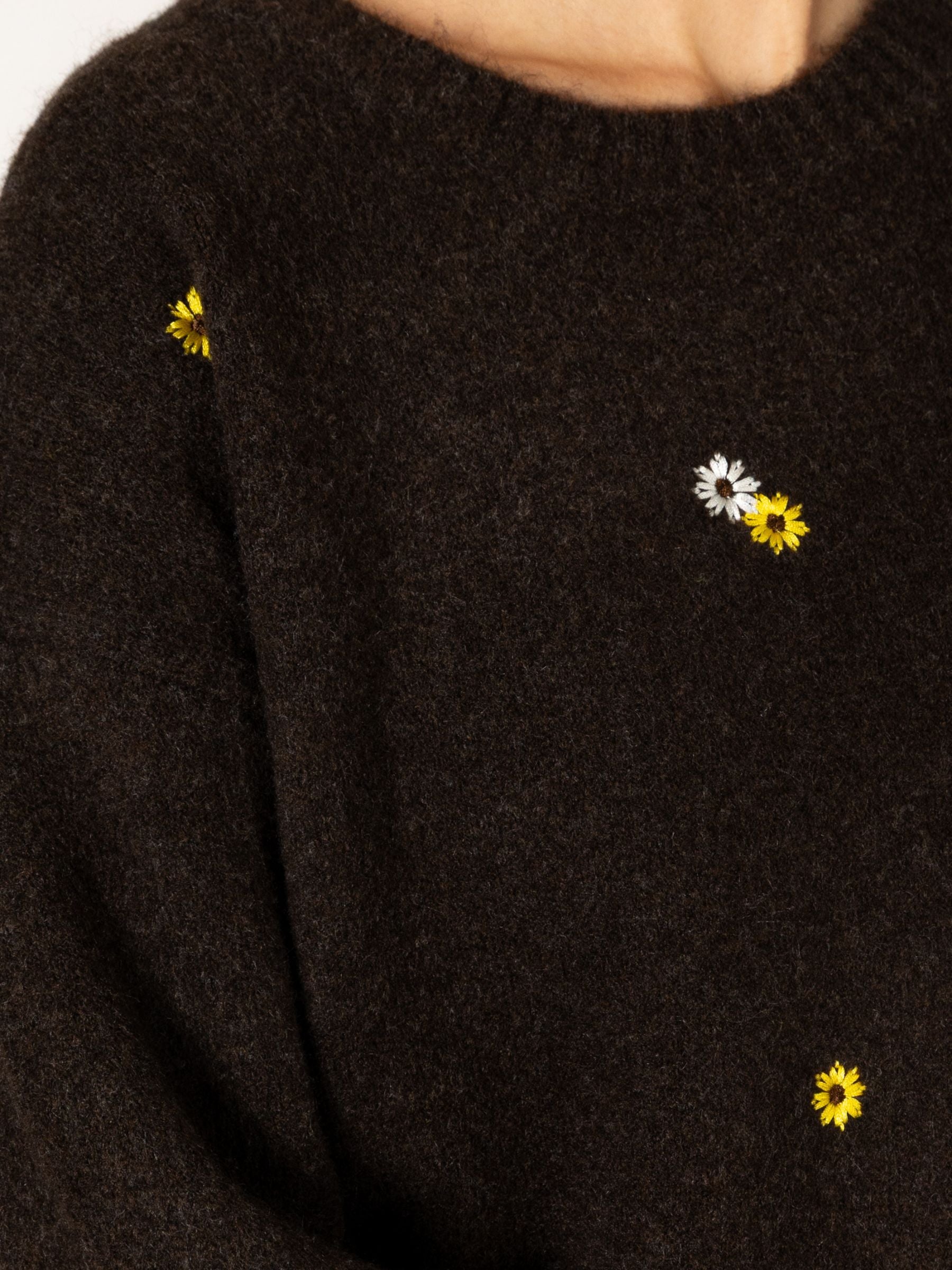 LYLA + LUXE - Audrey Flower Sweater - 