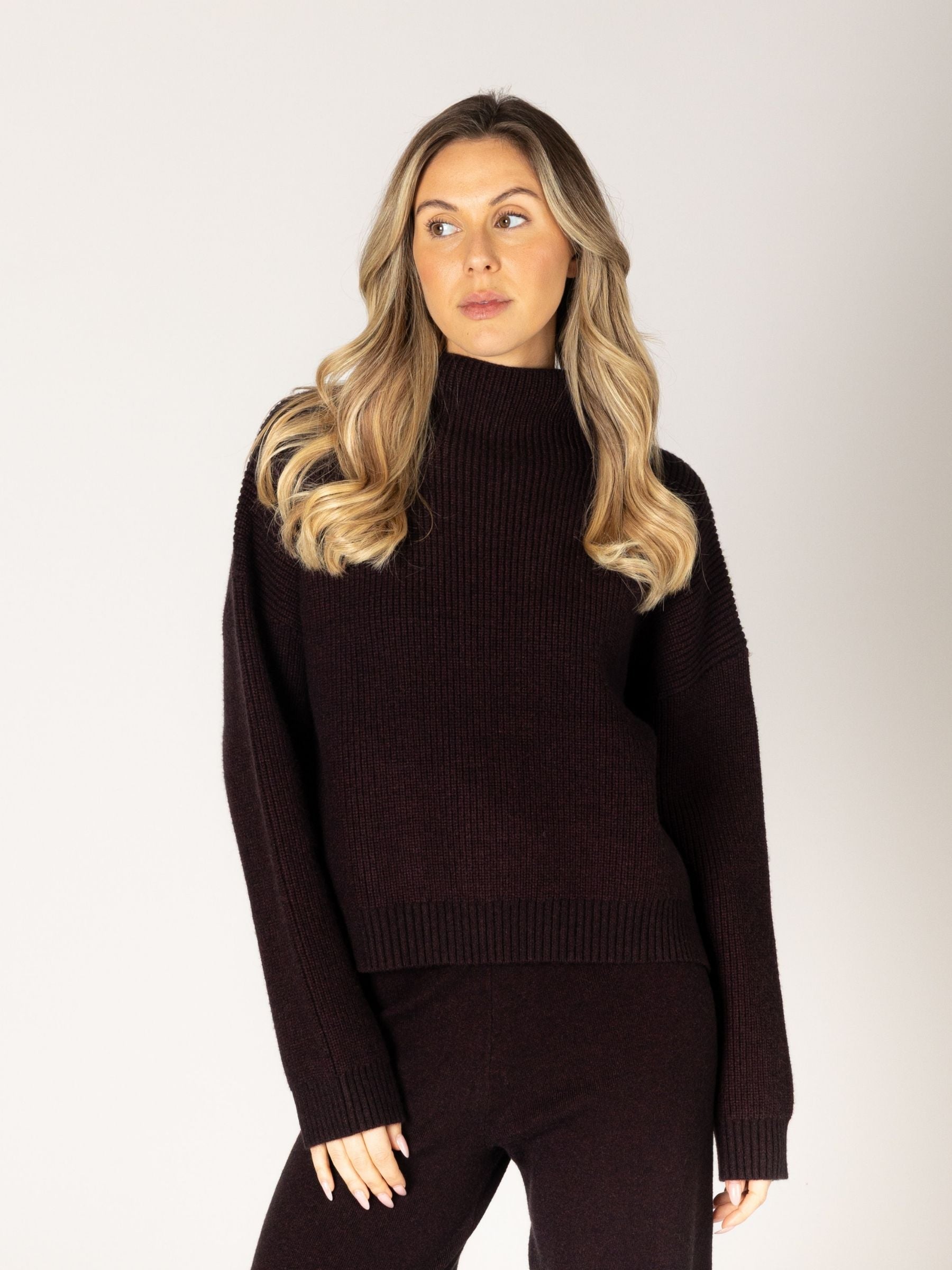 LYLA + LUXE - Evolet Mockneck Pullover Sweater - 