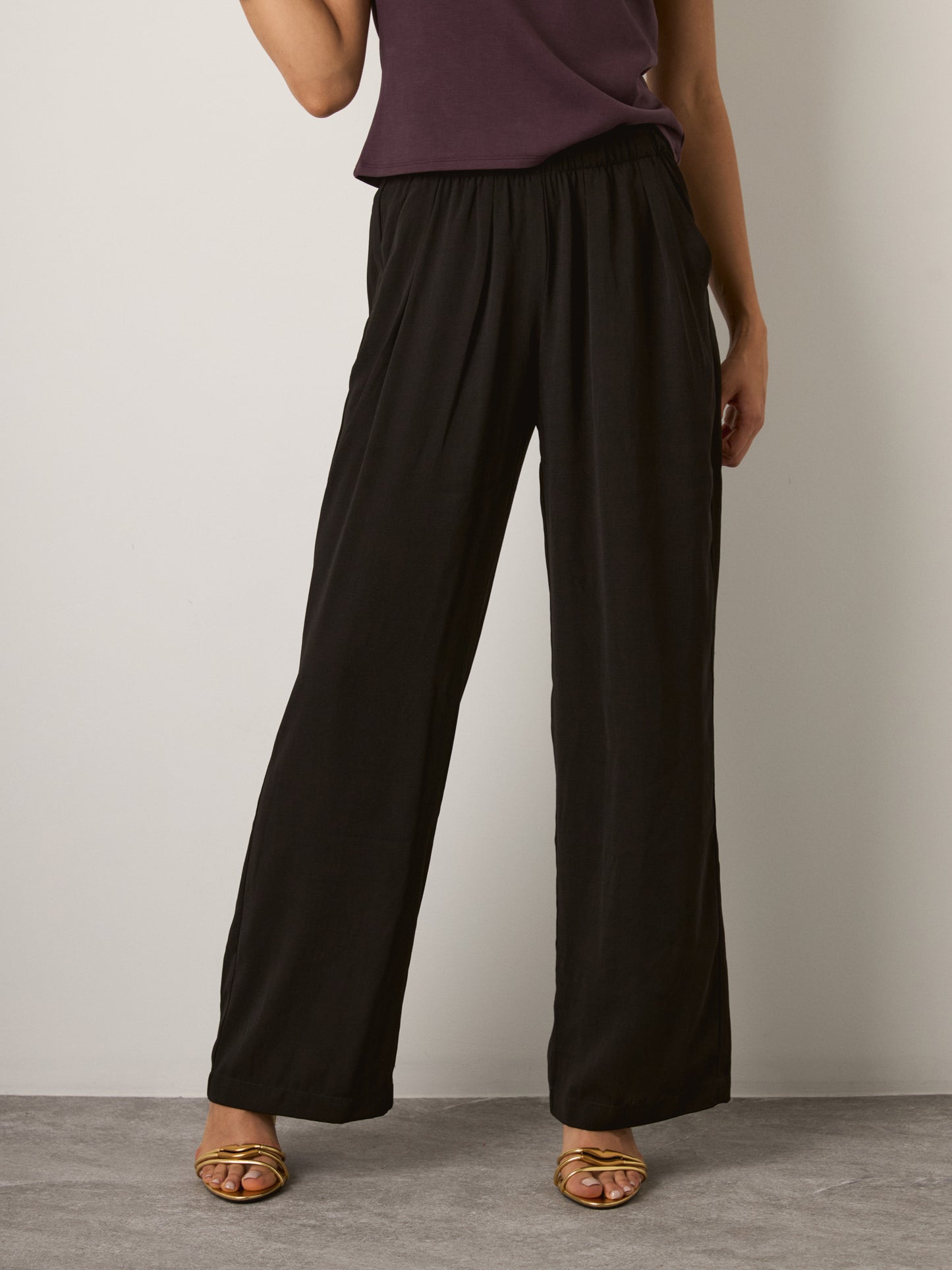 MONK & LOU - Keri Relaxed Trousers - Black
