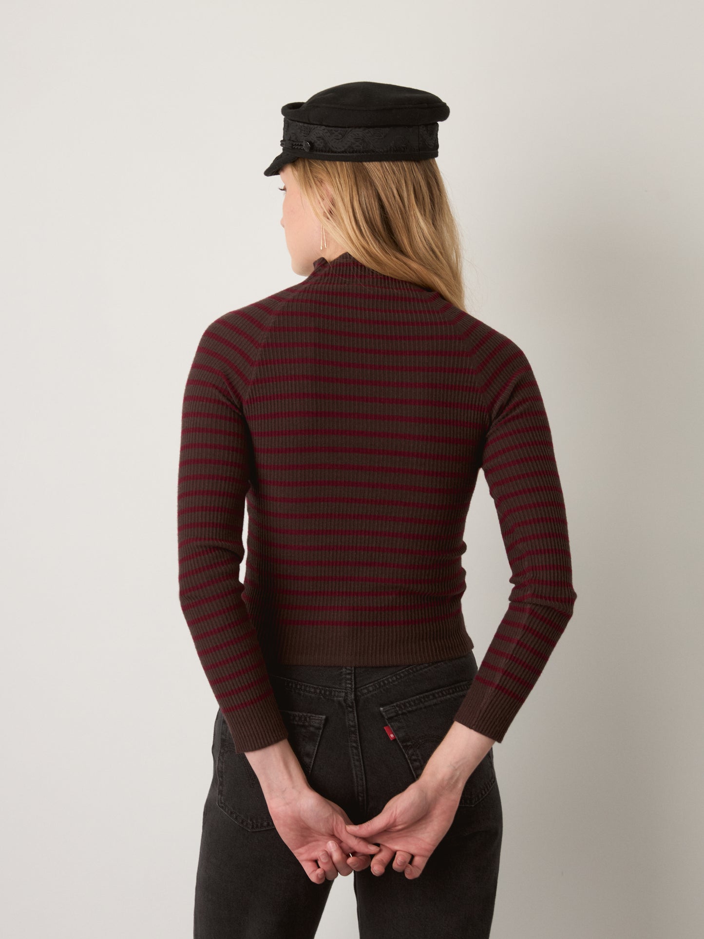 MONK & LOU - Anna Funnel Neck Longsleeve Sweater - 