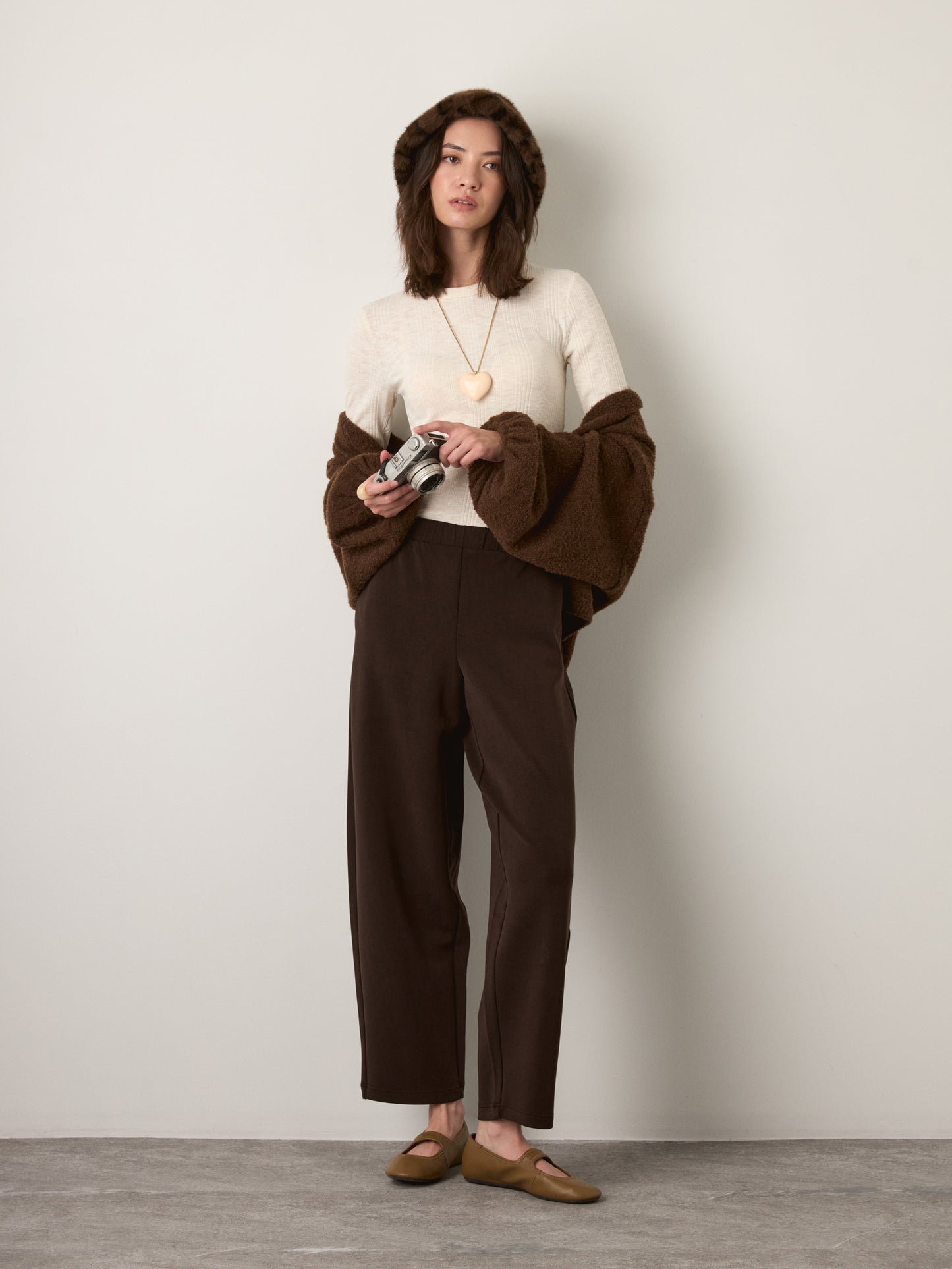 MONK & LOU - Elliot Barrel Pants - Espresso