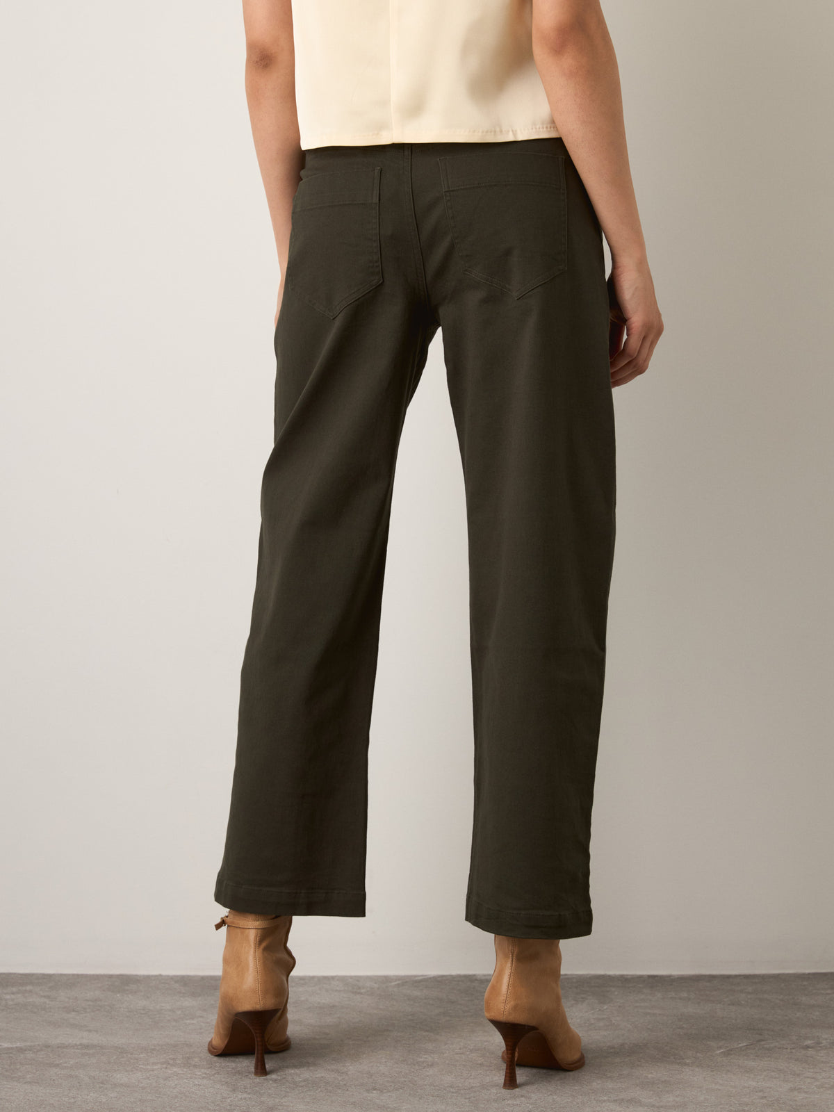 Fynn Relaxed Barrel Pants