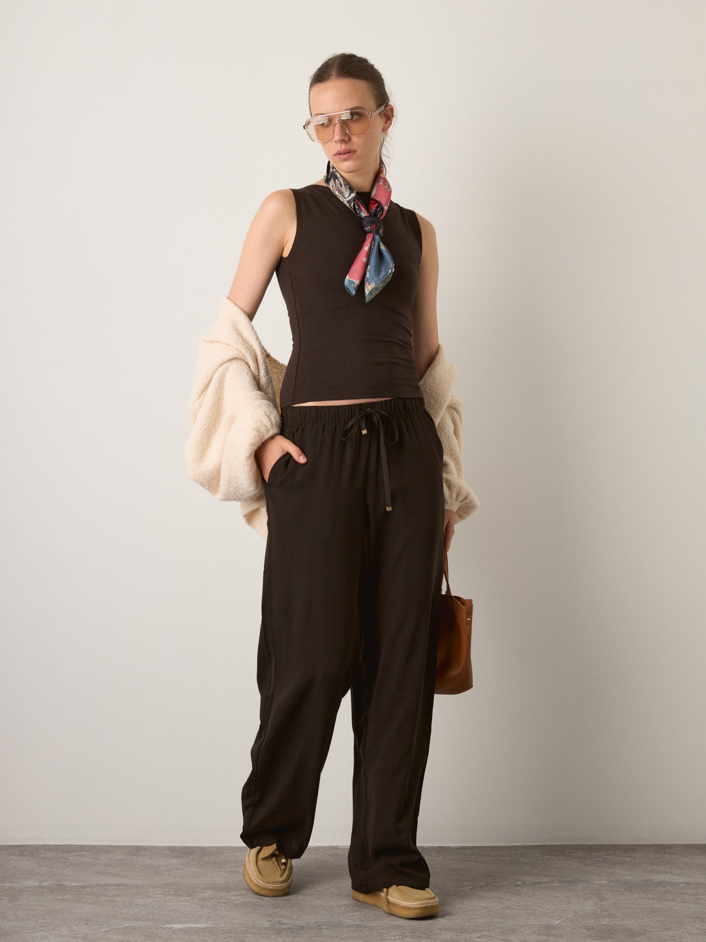 MONK & LOU - Kieran Drawstring Pants - Espresso