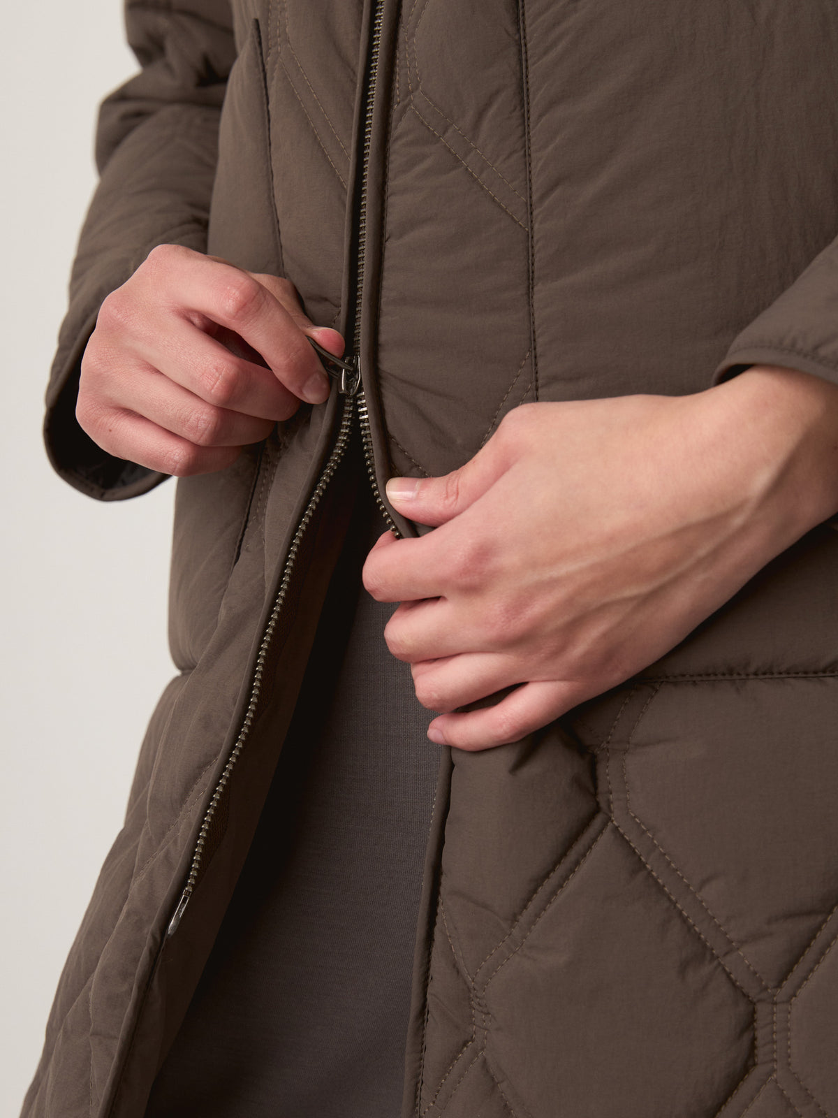 Leo DWR Mockneck Jacket