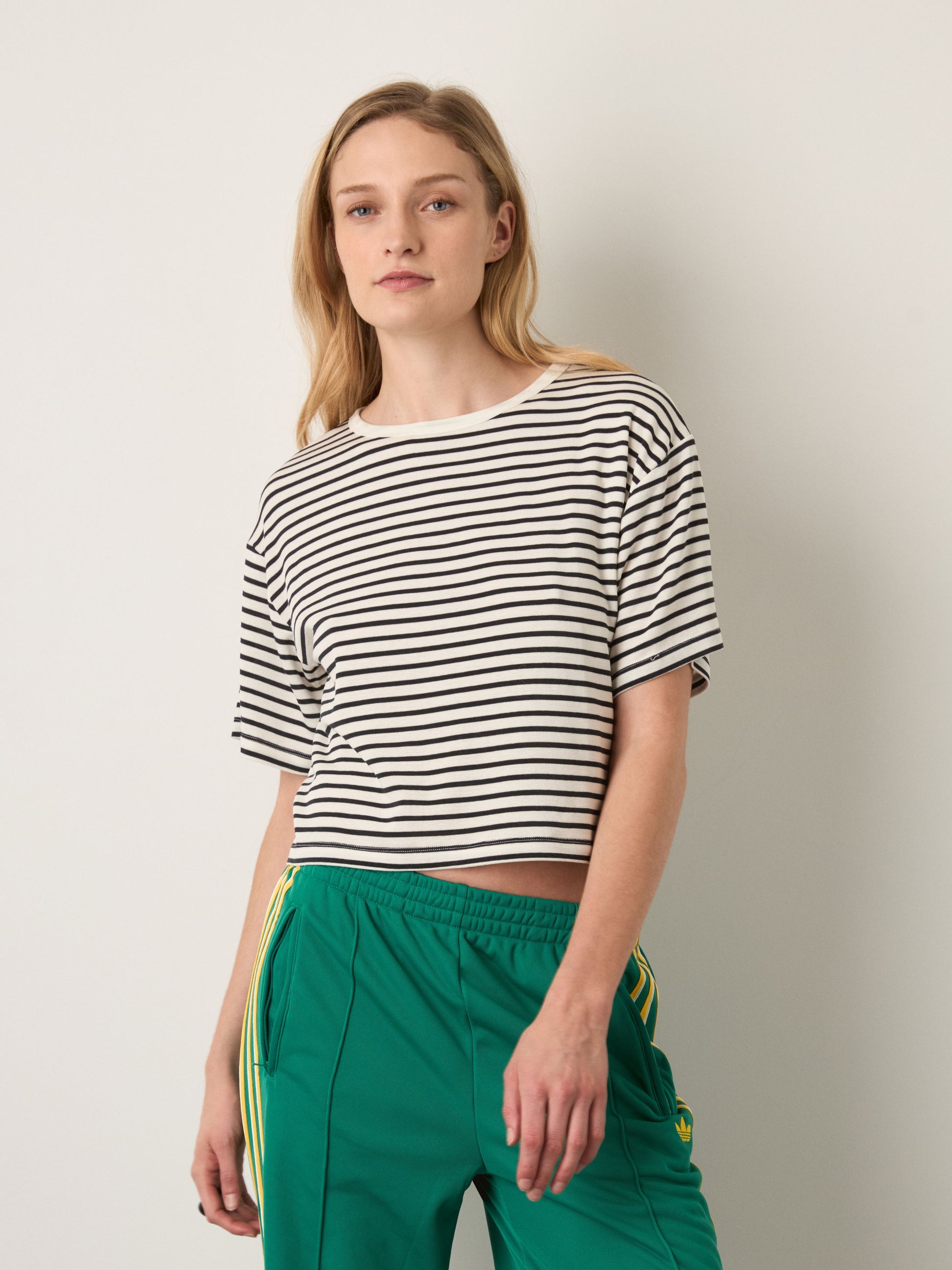 MONK & LOU - Silas Cropped T-Shirt - 