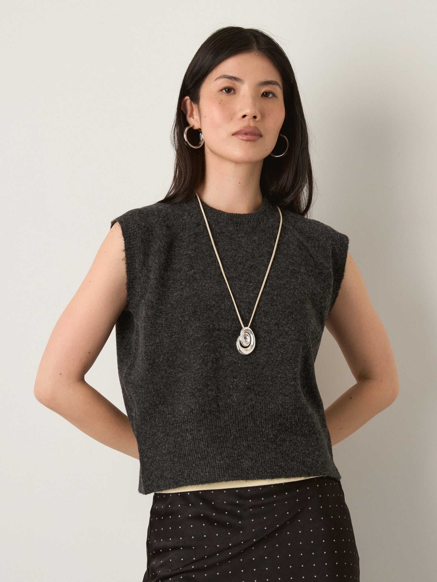 Yana Crew Vest