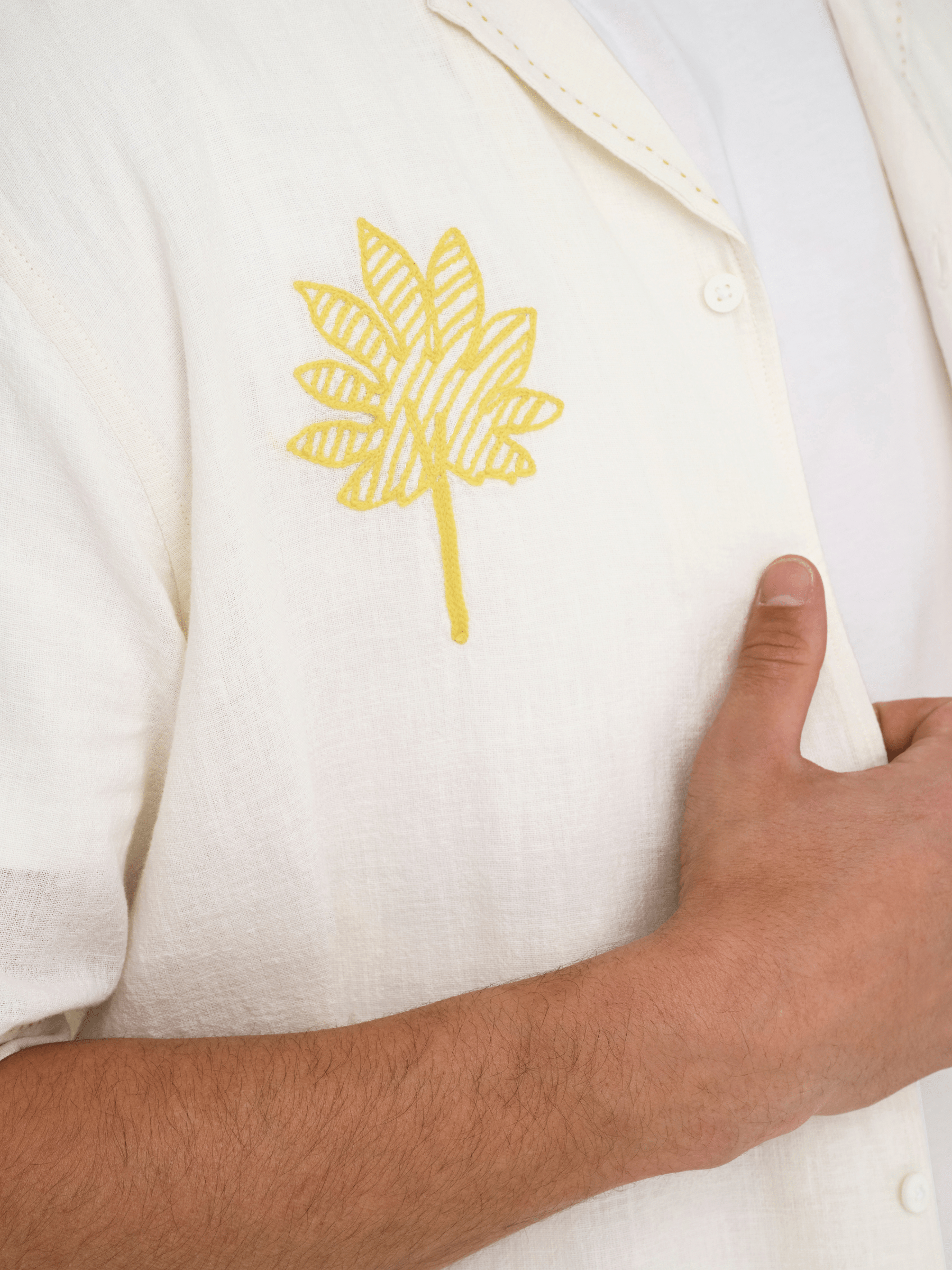 ONLY & SONS - Caidenly Embroidered Short Sleeve Shirt