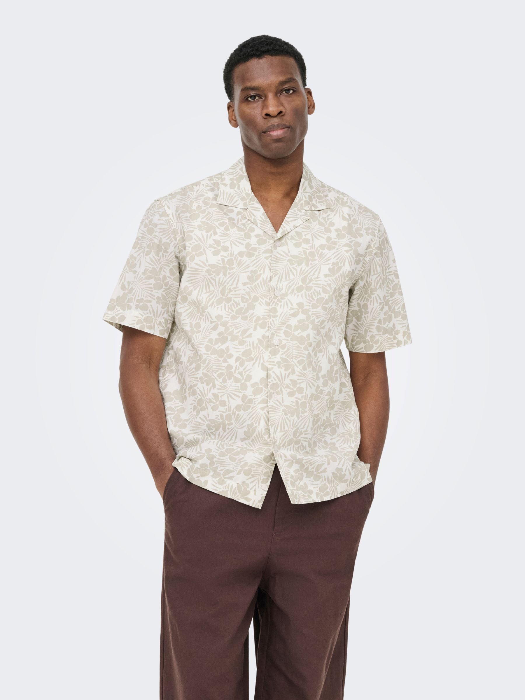 ONLY & SONS - White Resort Shortsleeve Shirt - 