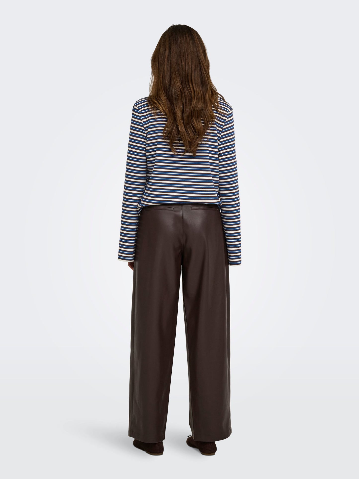 ONLY - Neli Faux Leather Barrel Pants - 