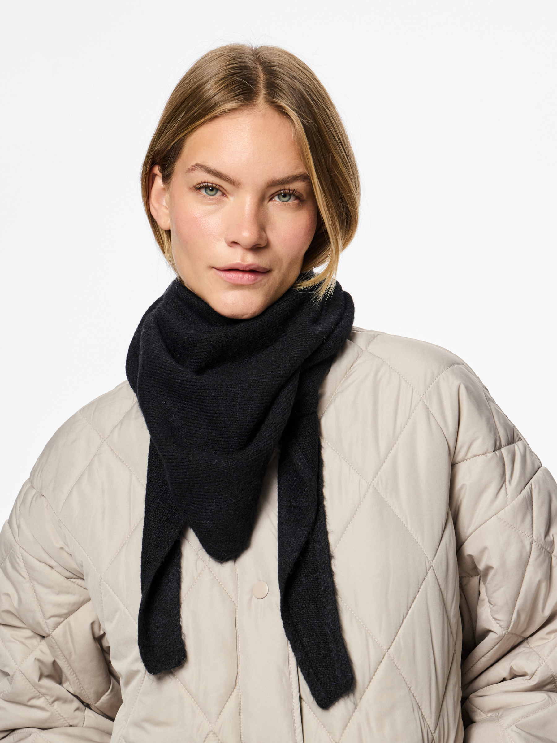 PIECES - Juliana Triangle Scarf - 