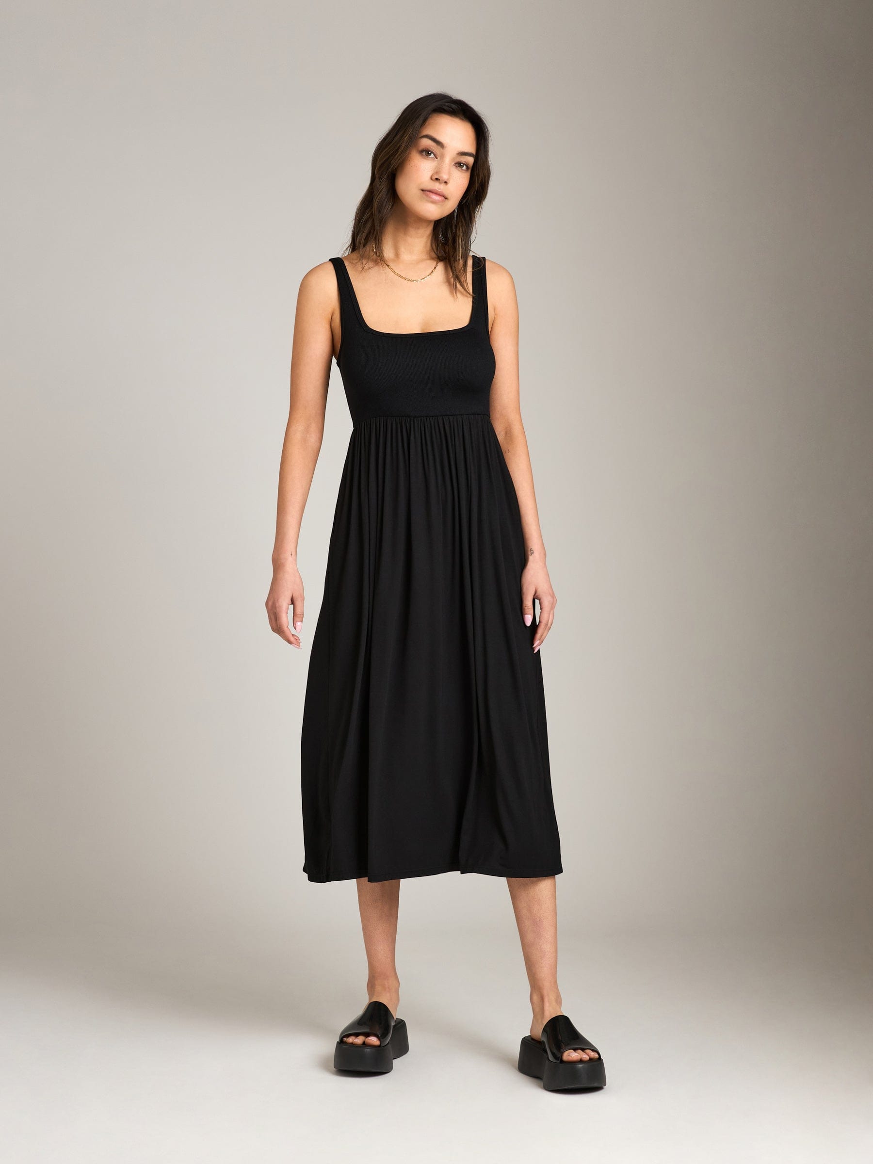 Ribbon Luxe Women's T-Shirts, Tanks, Dresses & Sweaters – PLENTY
