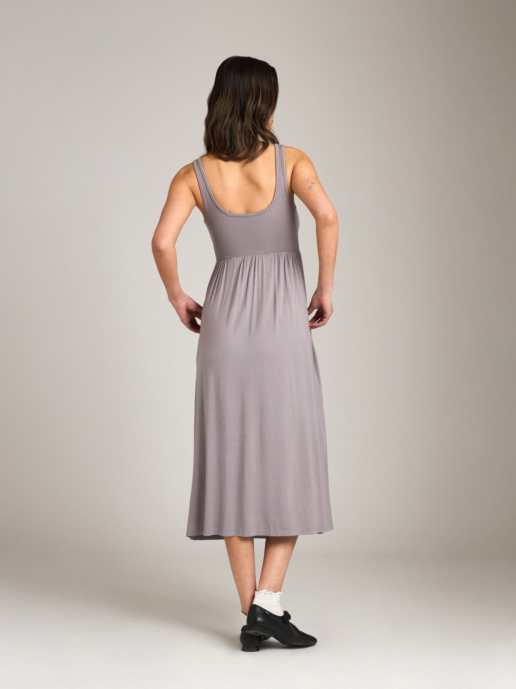 RIBBON LUXE - Nova Square Neck Dress
