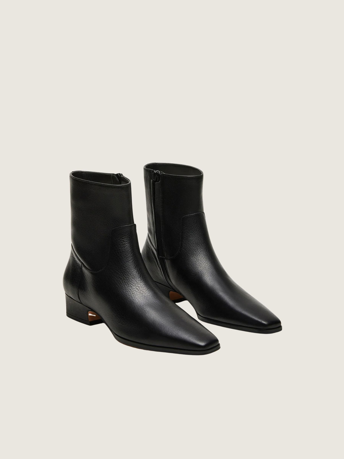 STEVE MADDEN - Dusty Ankle Boots - 