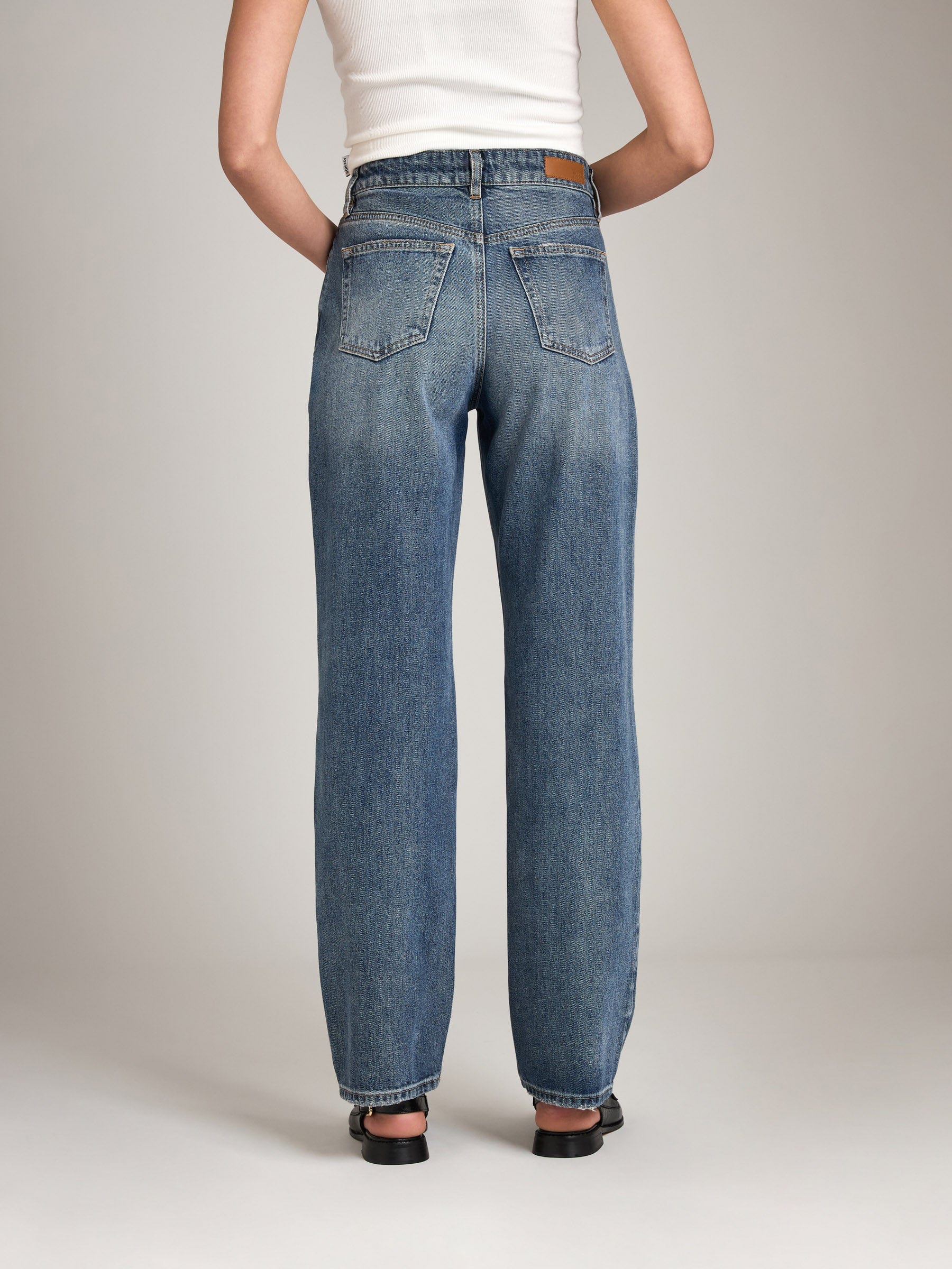 denim - Tailor Made - Premium Brussels Highrise 90s Relaxed Leg - PLENTY